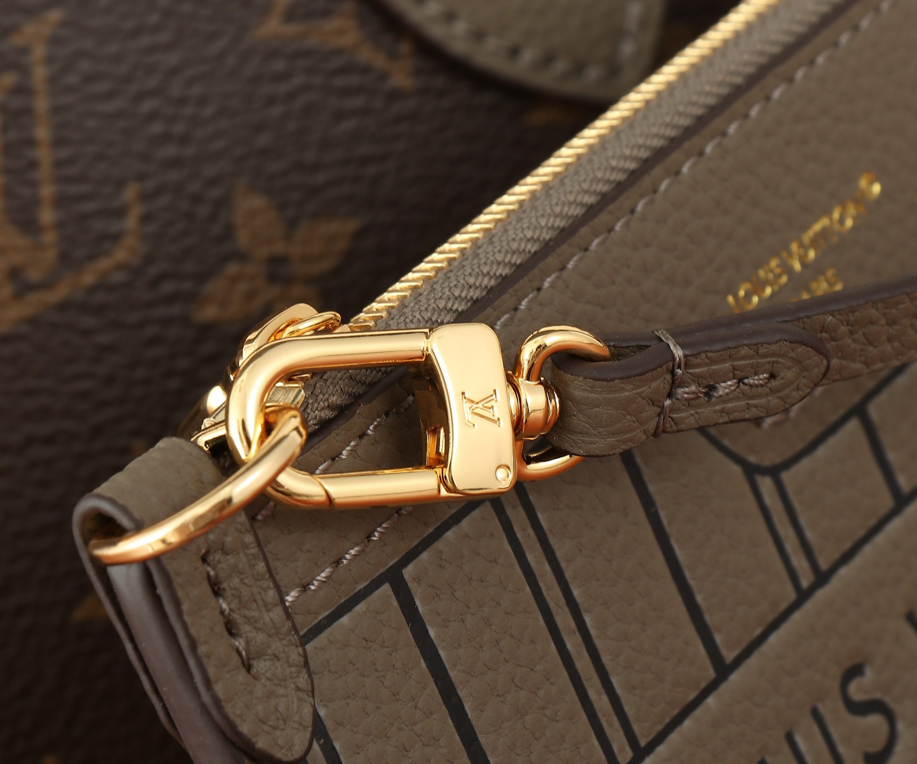 LV Neverfull Bandoulière Inside Out BB M12109 24x14x9cm