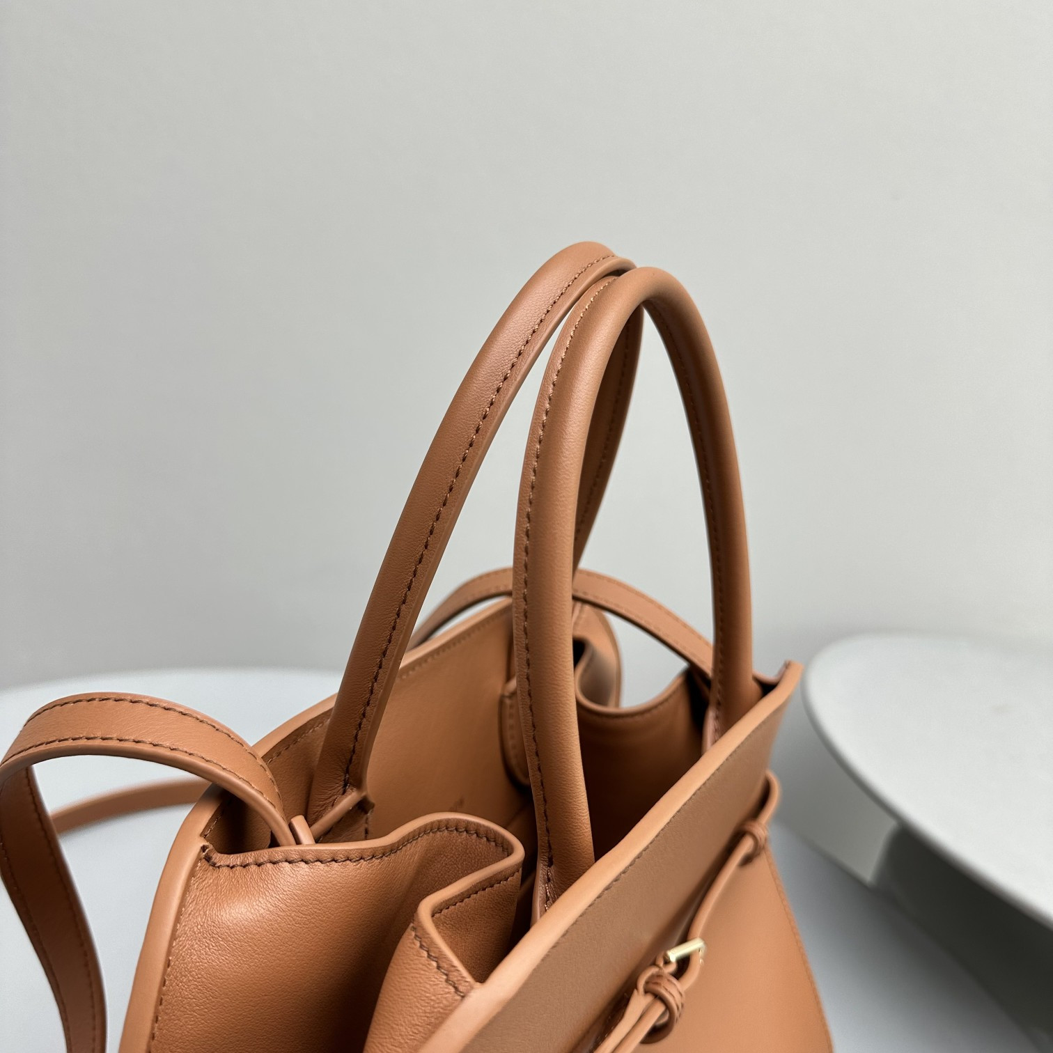 T*e R0w margaux belt 12 32x15x25cm