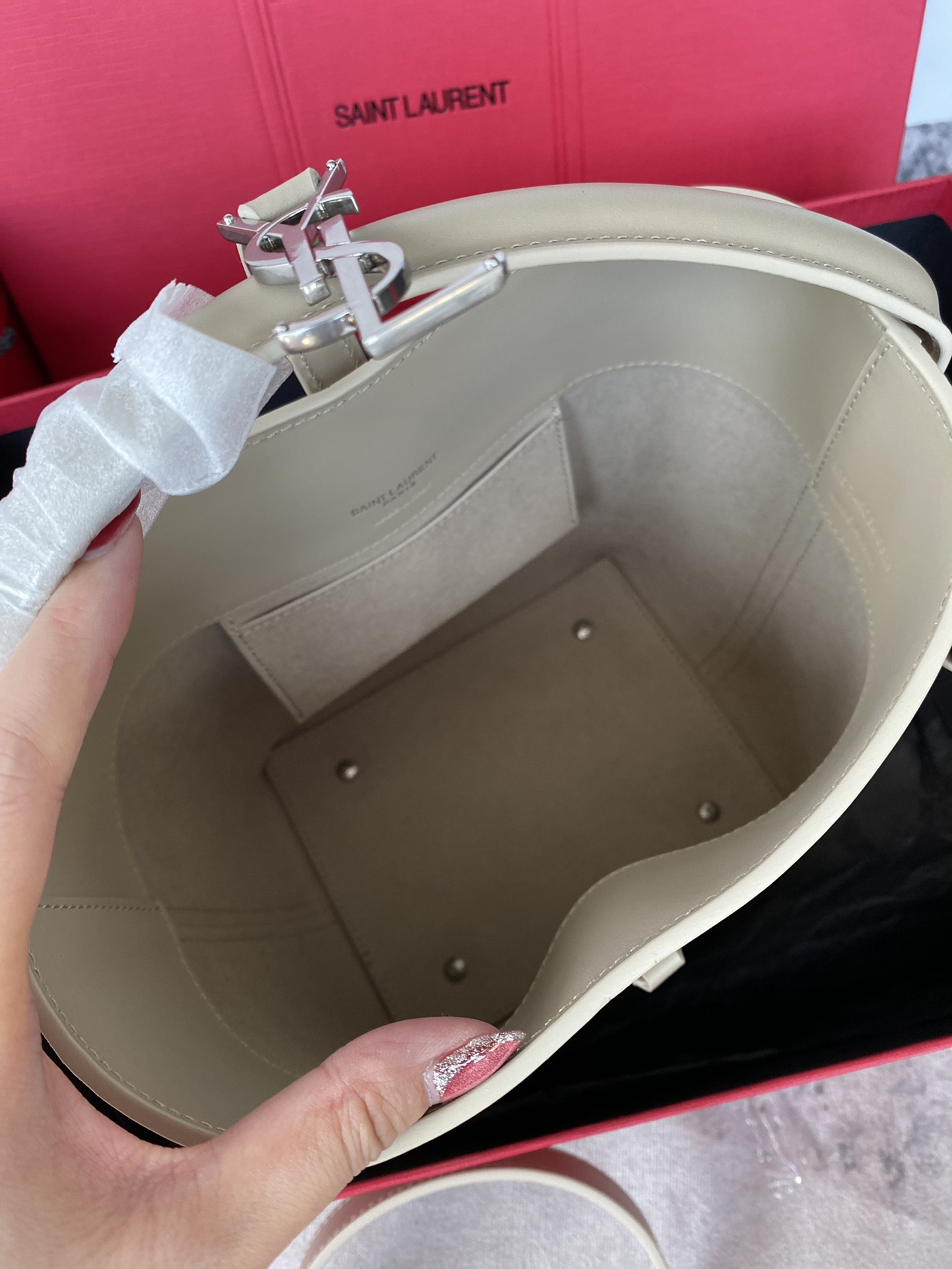 Y*L le 37 small (shiny leather) 17 x 20 x 13 cm