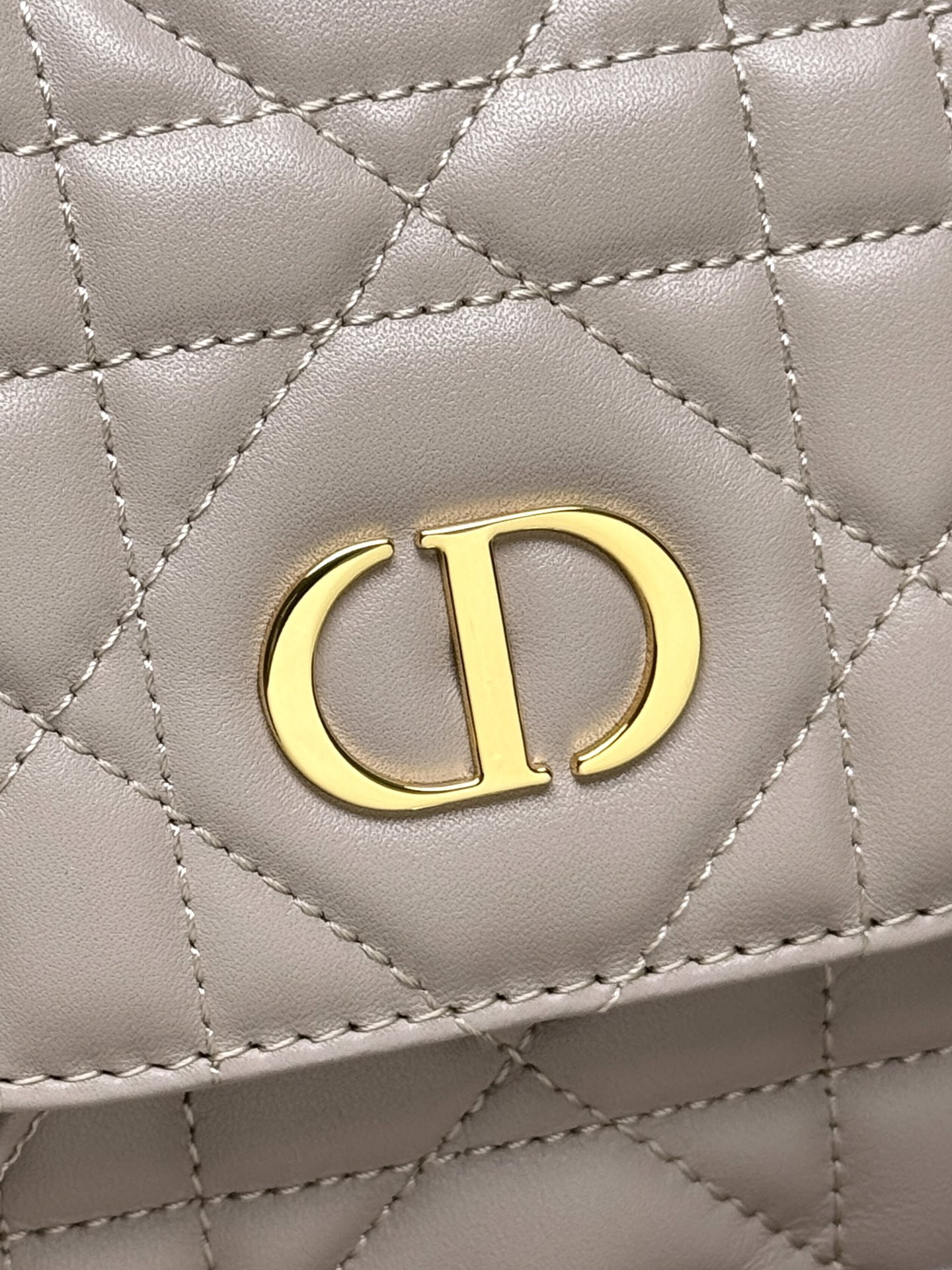 D*or caro backpack medium 23 x 26.7 x 12.5 cm