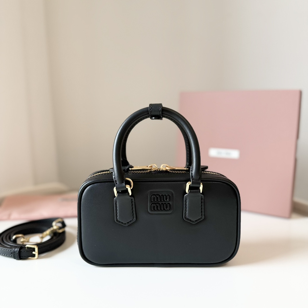 Miu Miu Arcadie leather mini-bag 19X10X5cm