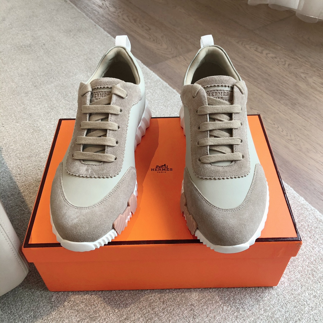 UA Hermès Bouncing Sneaker