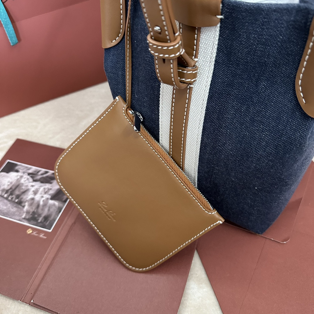 L**o p*ana small bale cotton bag 20x18x17cm