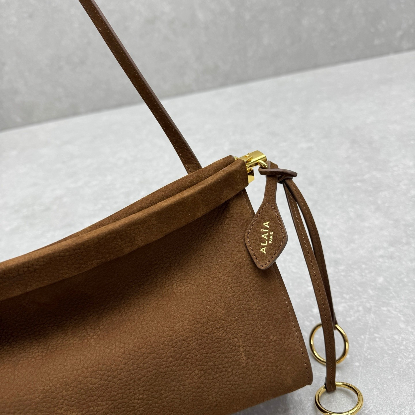 ALAÏA LE CLICK EAST WEST MEDIUM BAG 30x14x9cm