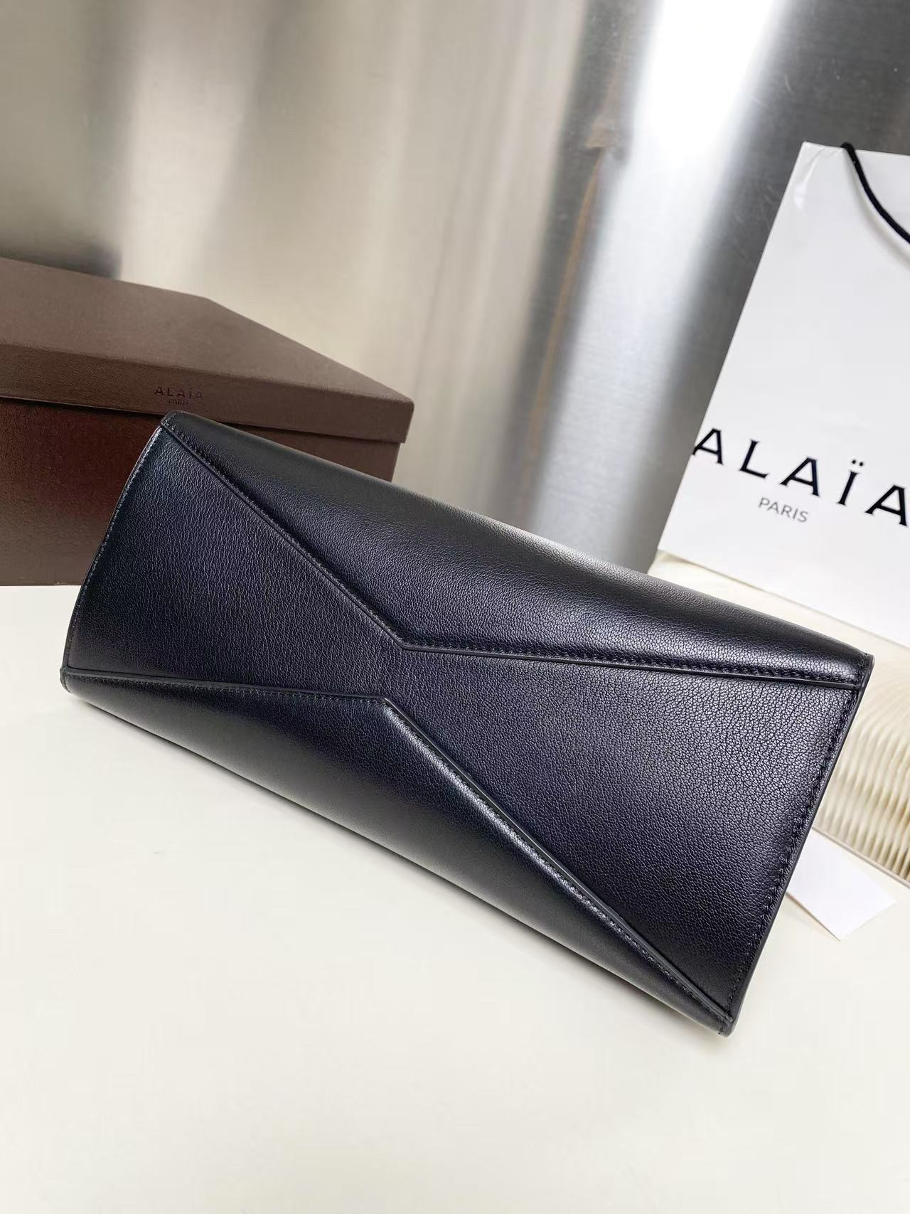 ALAÏA LE TECKE Small Double-Zip Bag 32x13x15cm