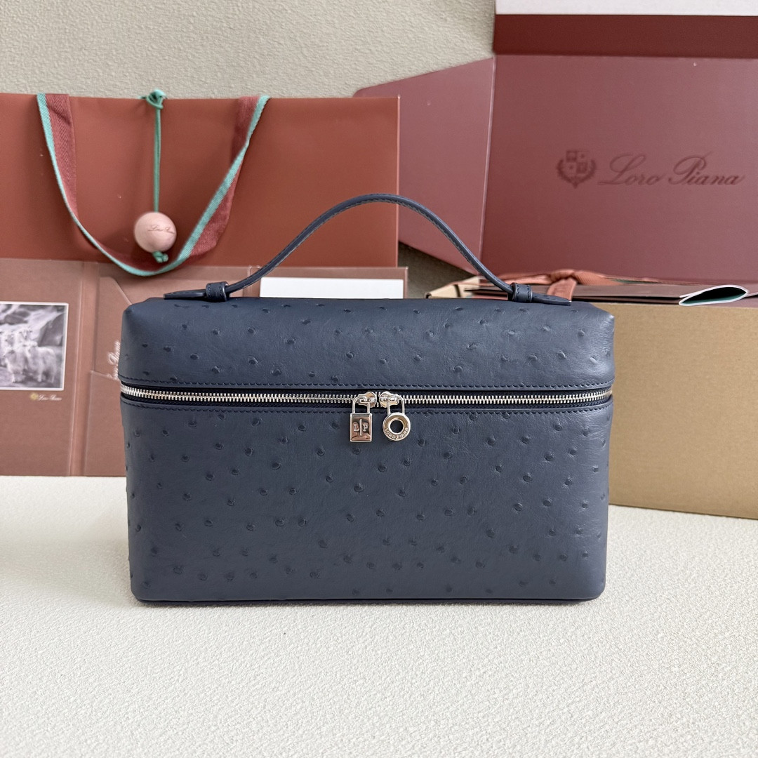 L**o p*ana extra pocket l27 ostrich-grained leather 16x27x10cm