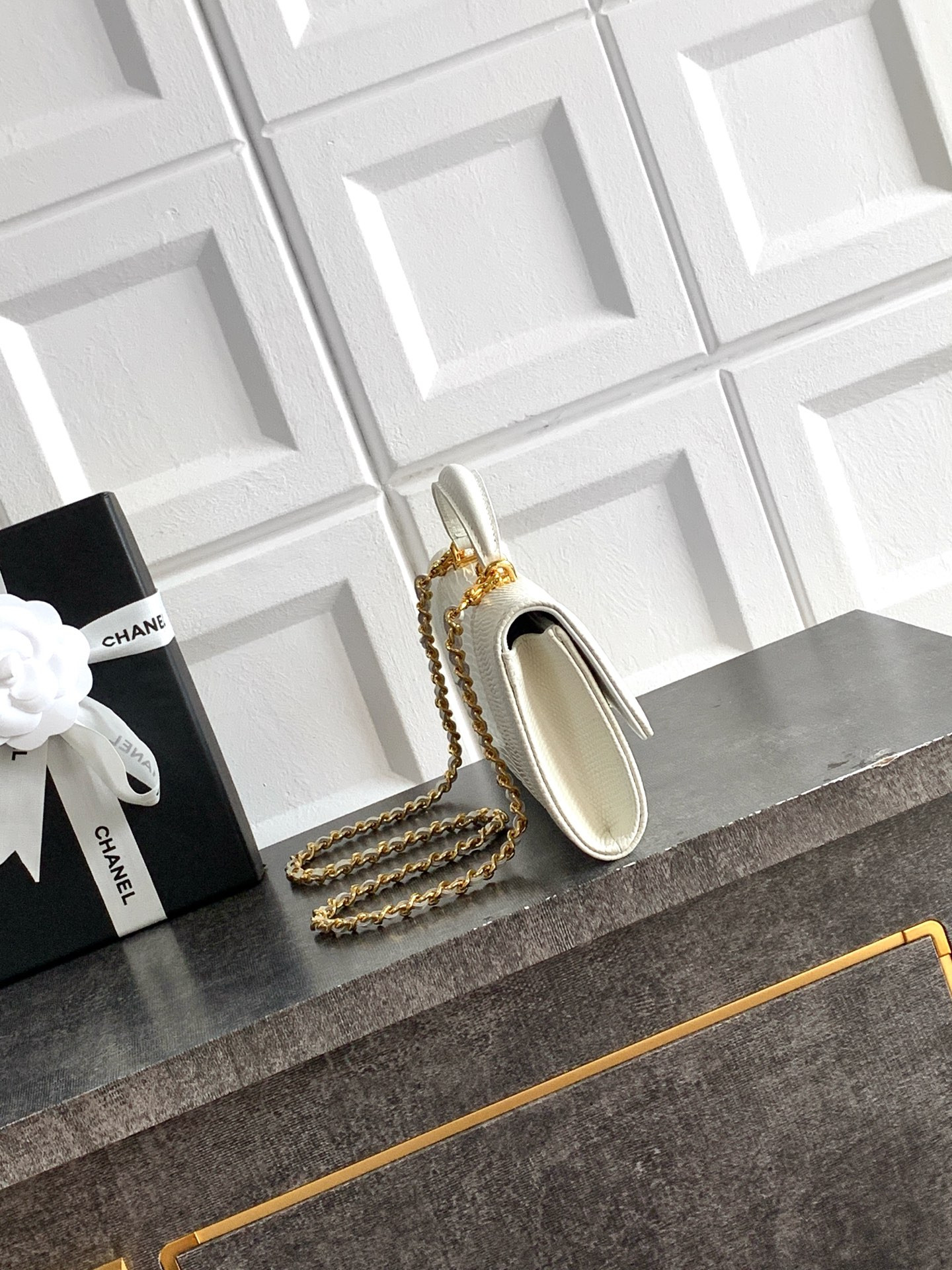 Chanel Clutch with chain AP5280 9.5x25x5cm