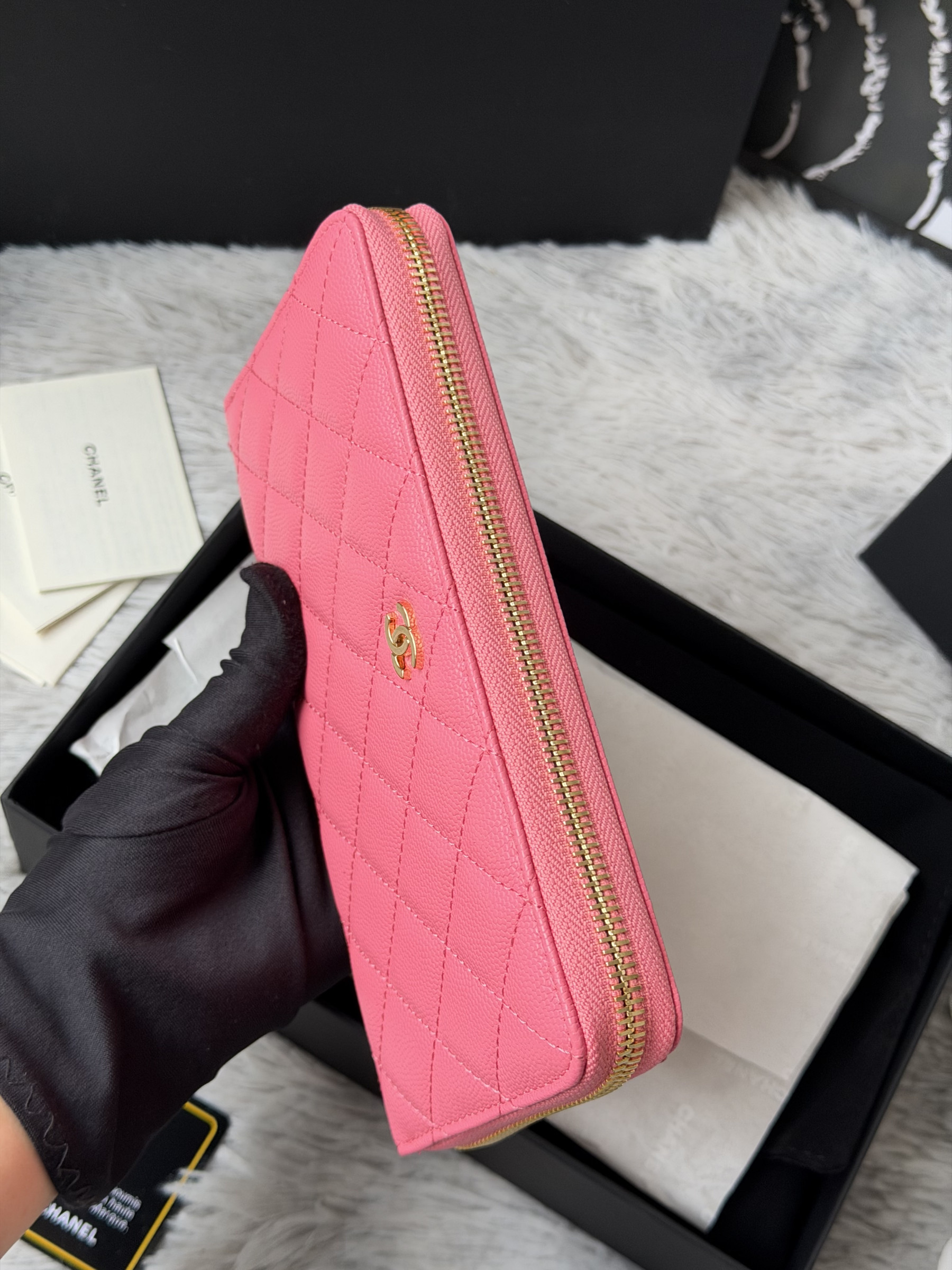 Chanel Zip Around Wallet 80758 10x19x3cm