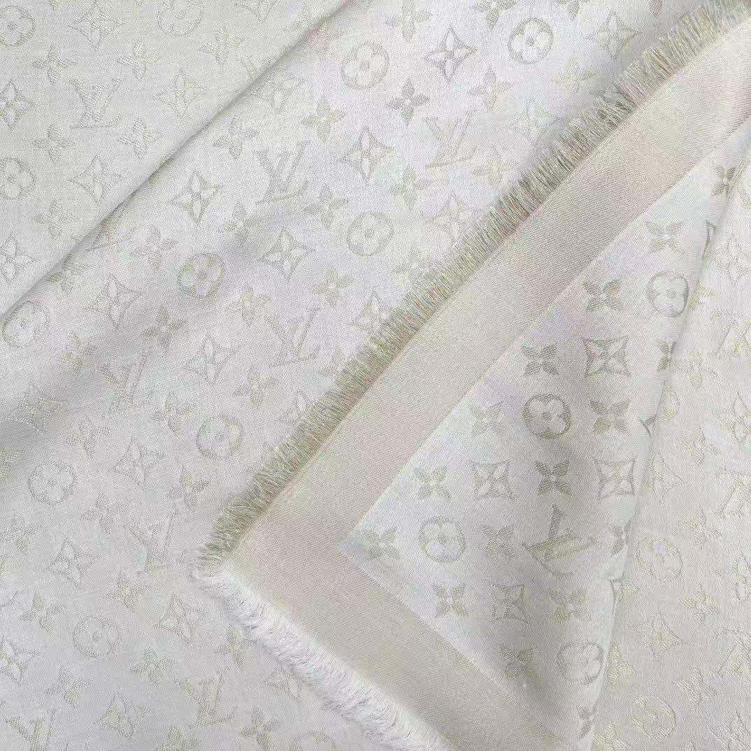 LV Monogram Shine Shawl 140x140cm