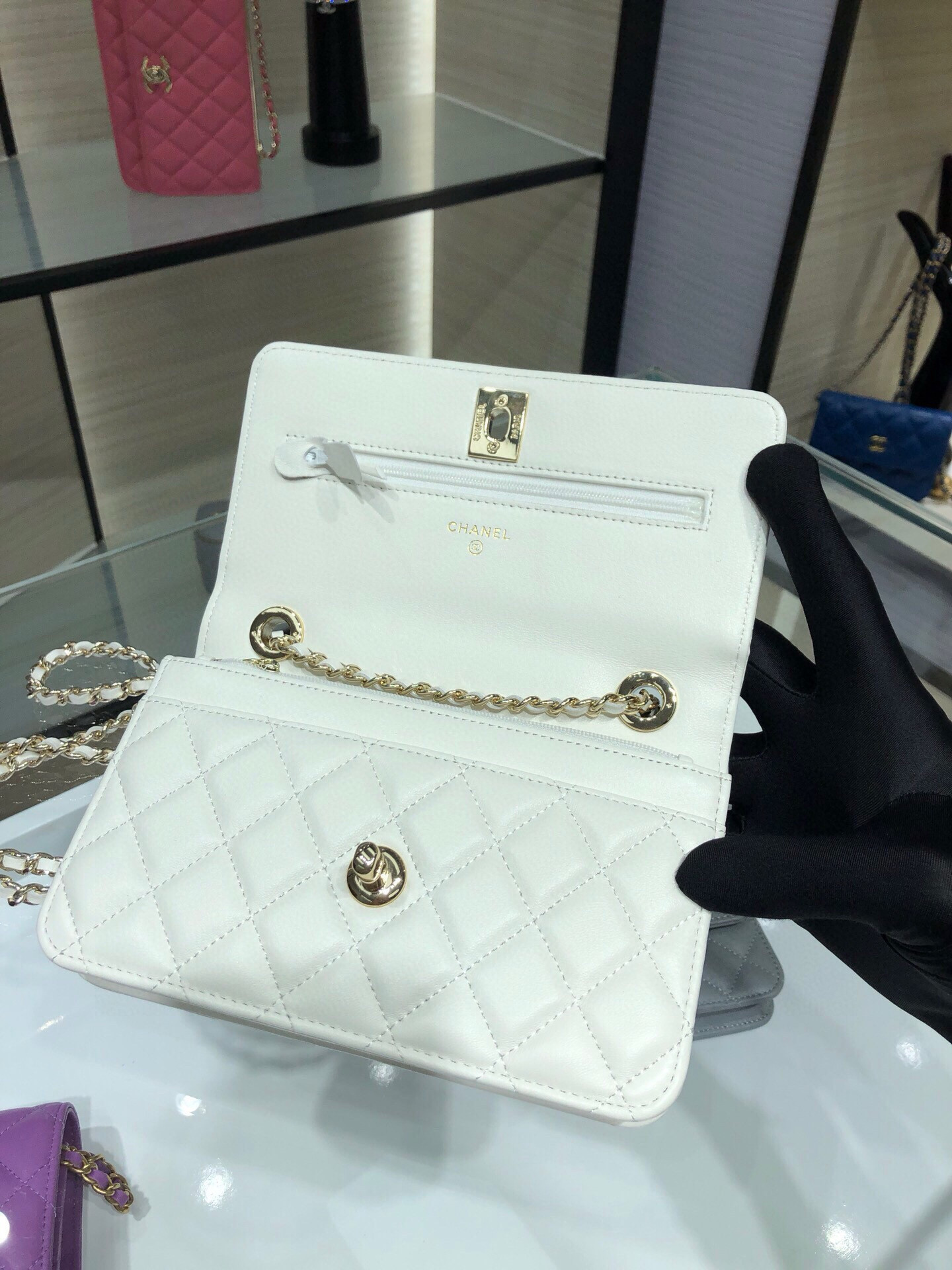 Chanel WOC Trendy CC Wallet On Chain 19x12x3.5cm