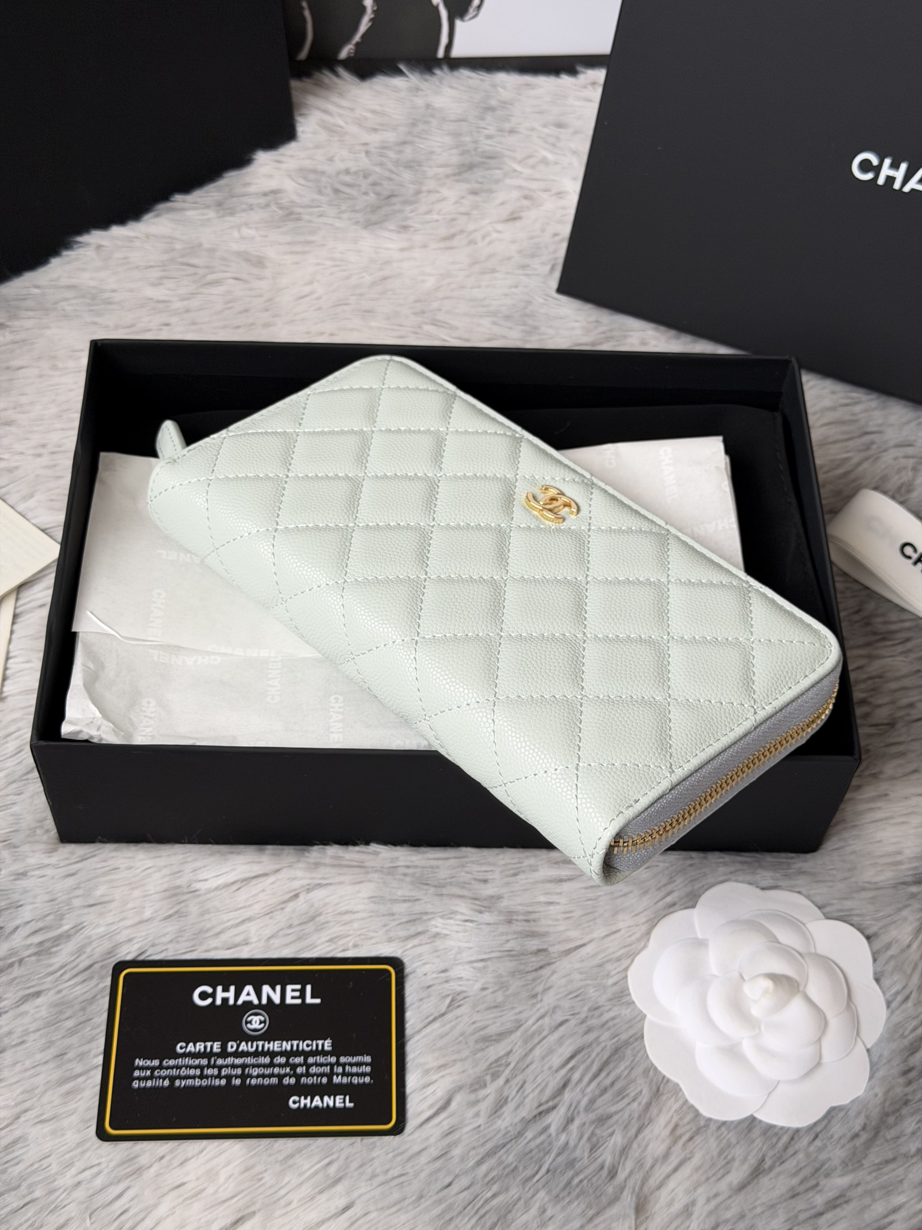 Chanel Zip Around Wallet 80758 10x19x3cm