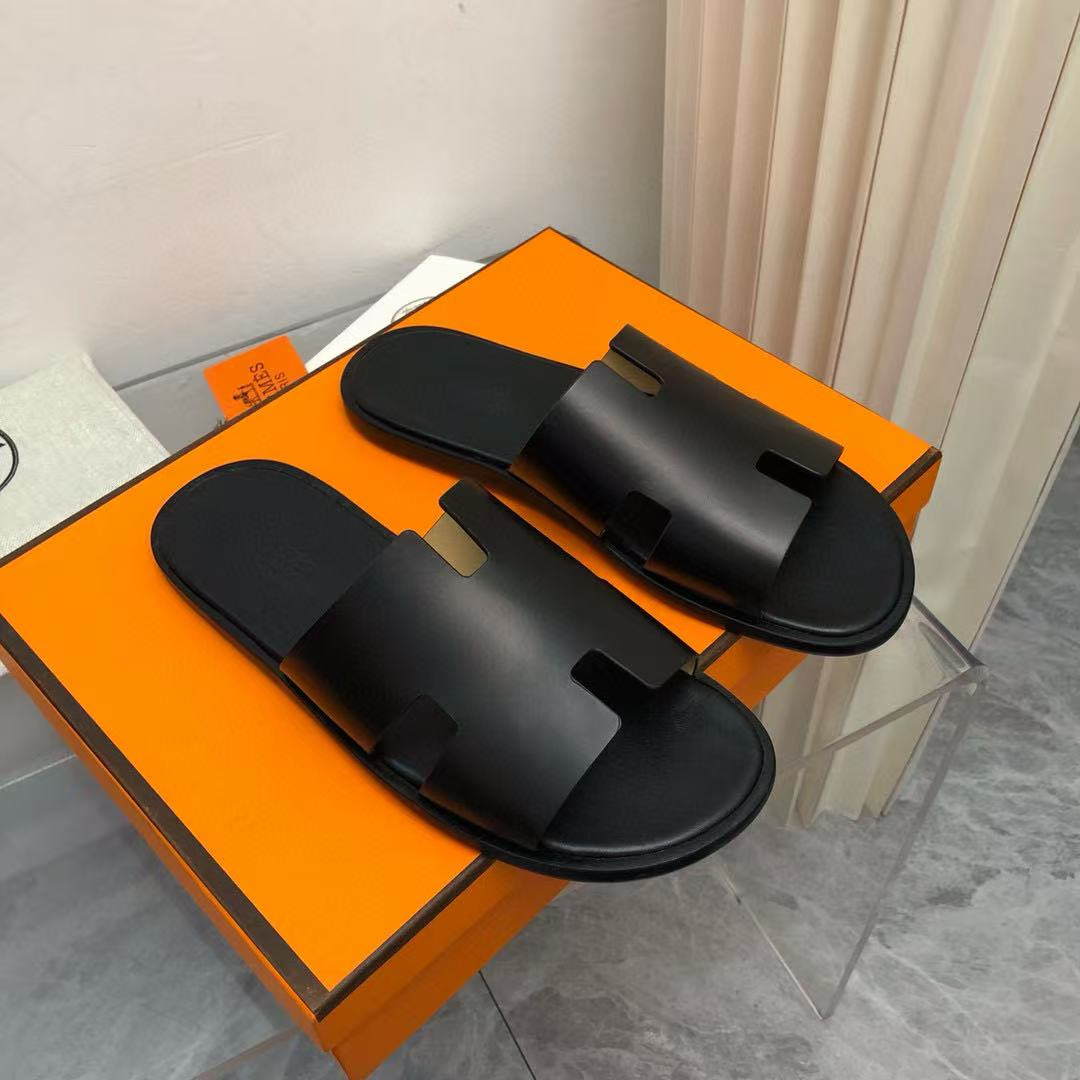 UA H**me5 Izmir sandal