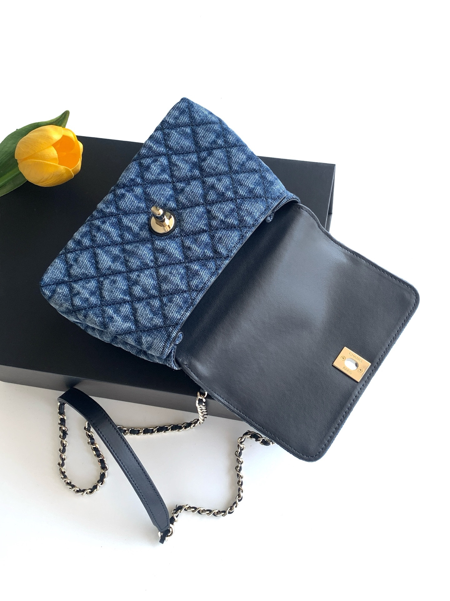 Chanel Coco Clutch with chain 13x19x9cm
