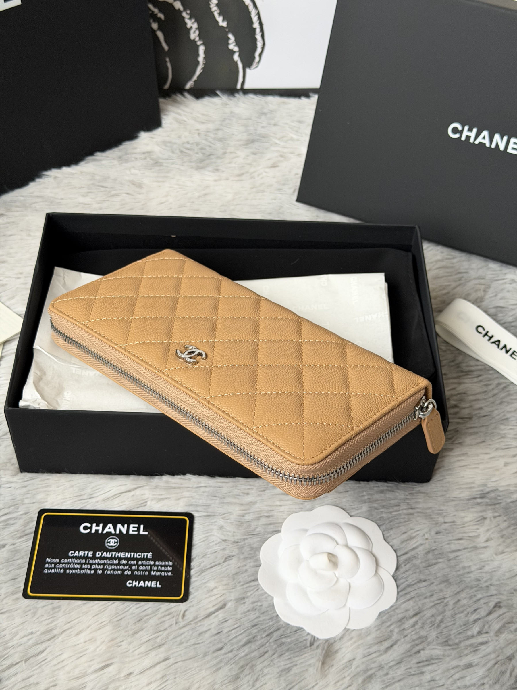 Chanel Zip Around Wallet 80758 10x19x3cm