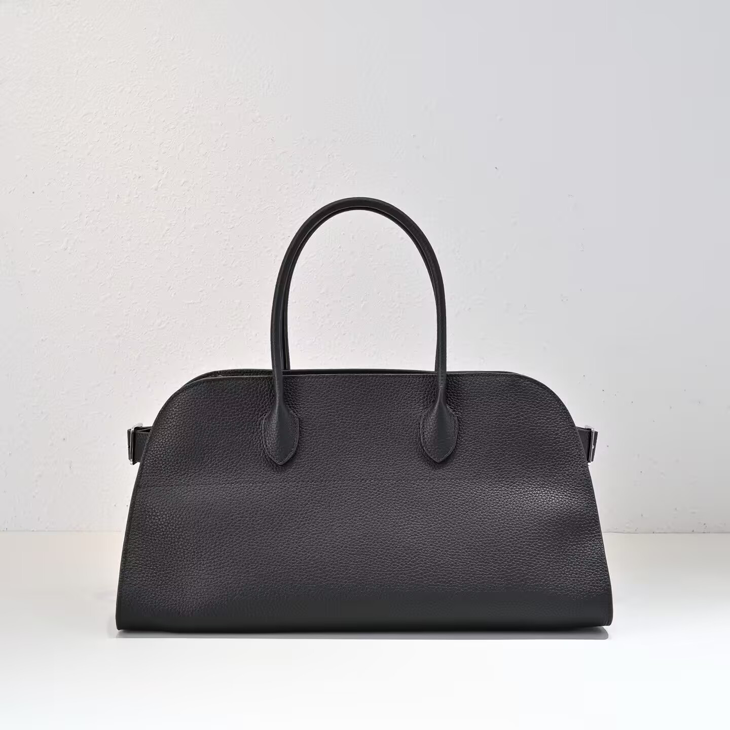The R0w ew margaux 43x20.5x24cm
