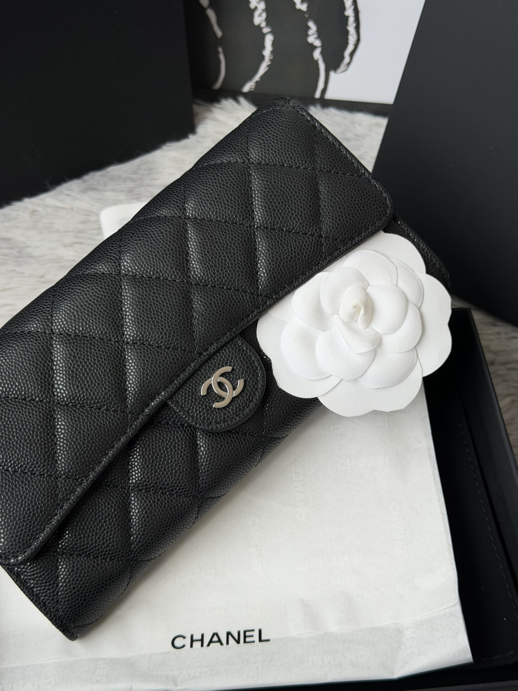 Chanel Wallet 80758 10x19x3cm