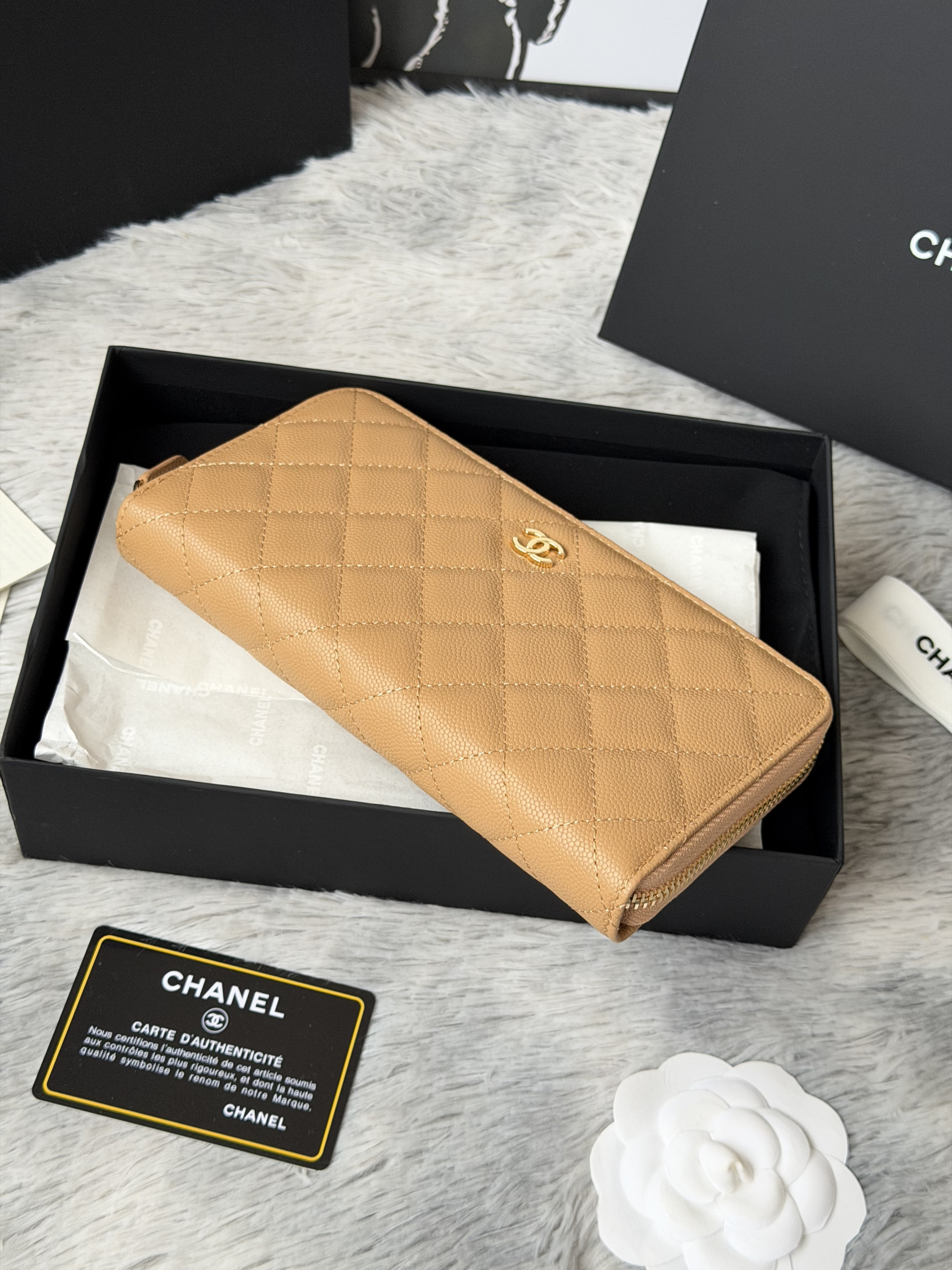 Chanel Zip Around Wallet 80758 10x19x3cm