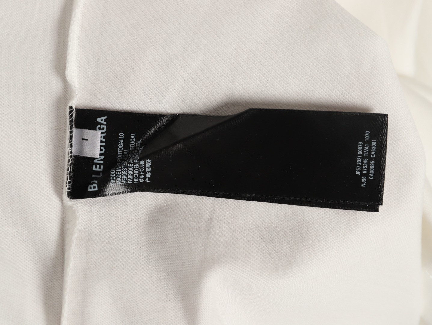 Ba1en*iaga short-sleeved t-shirt