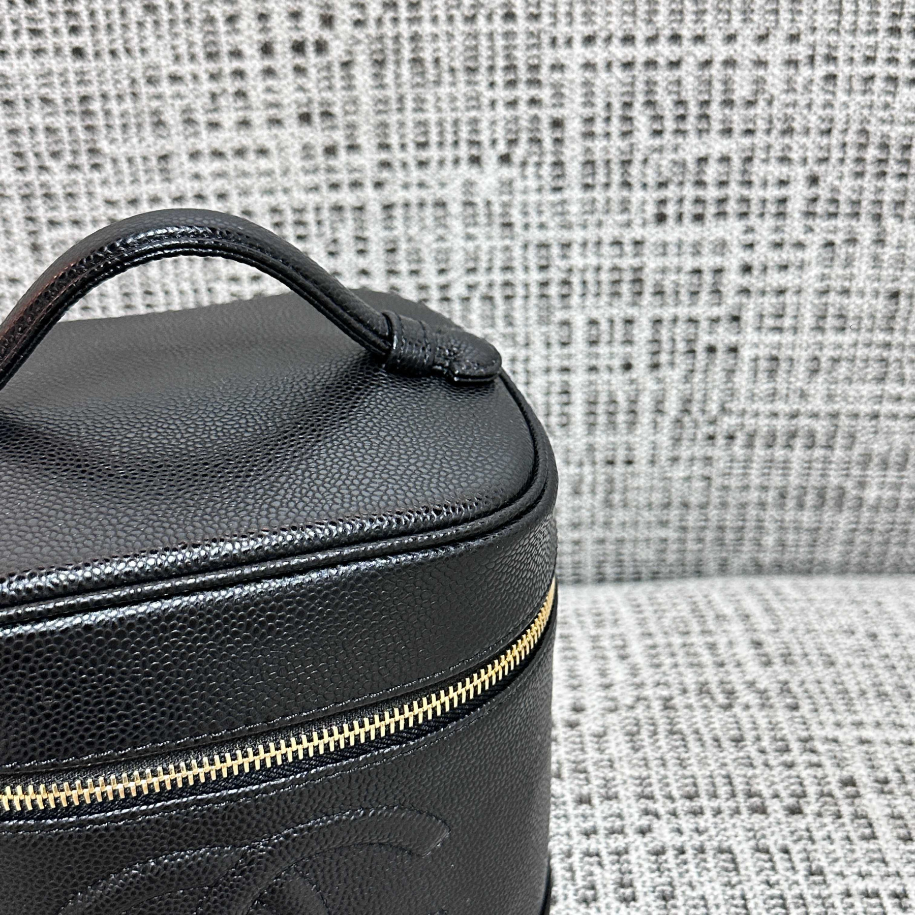 Chanel Vanity Bag 17.5x13x17cm