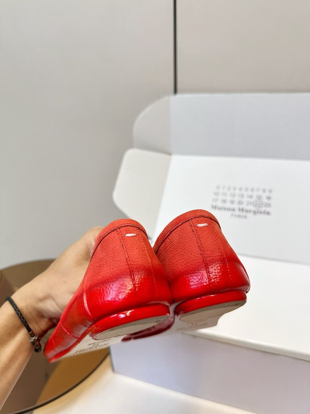 ua ma1s0n Marg*e1a tabi leather ballet flats