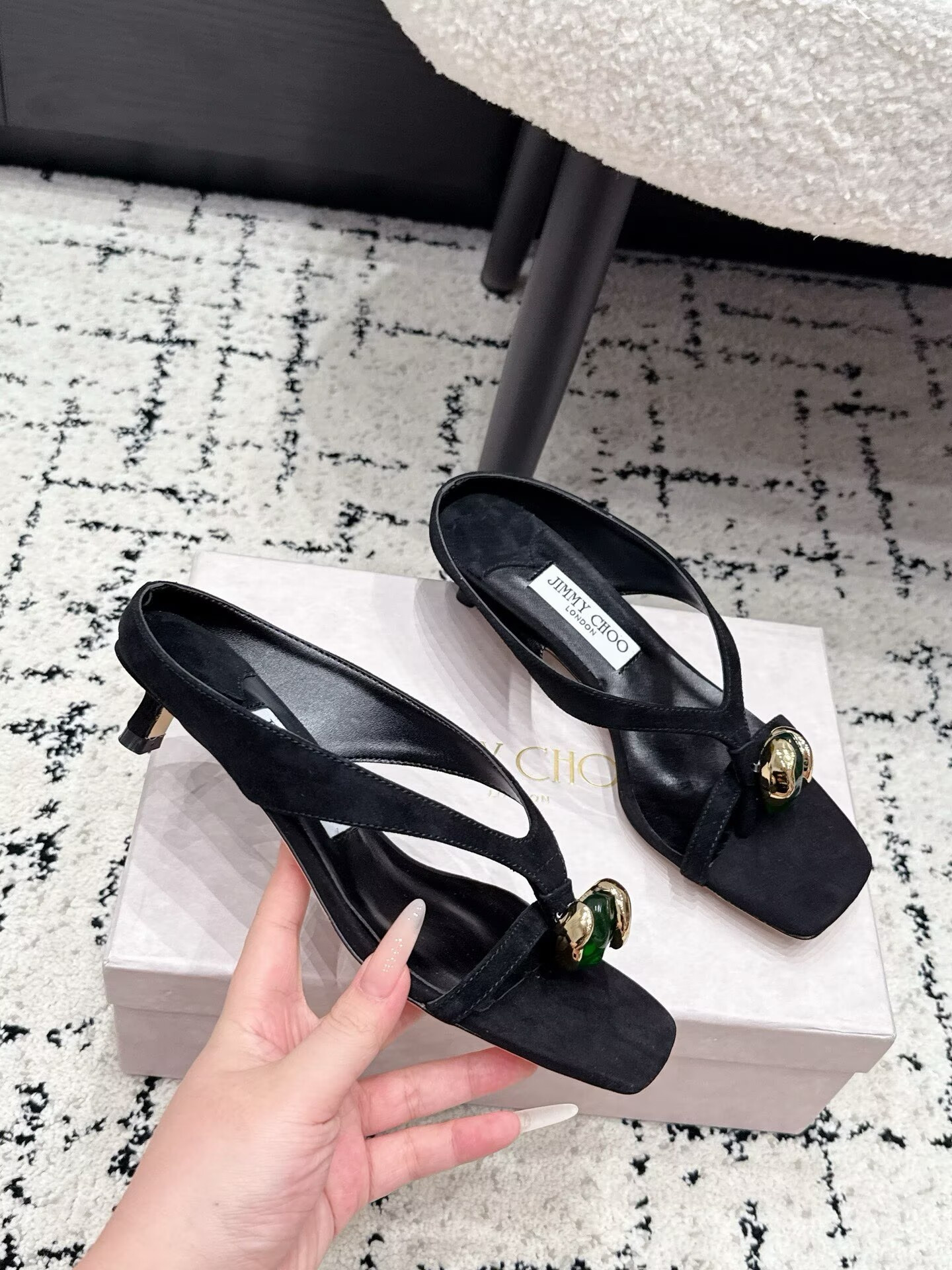 ua J1m*y Ch00 emeri sandals