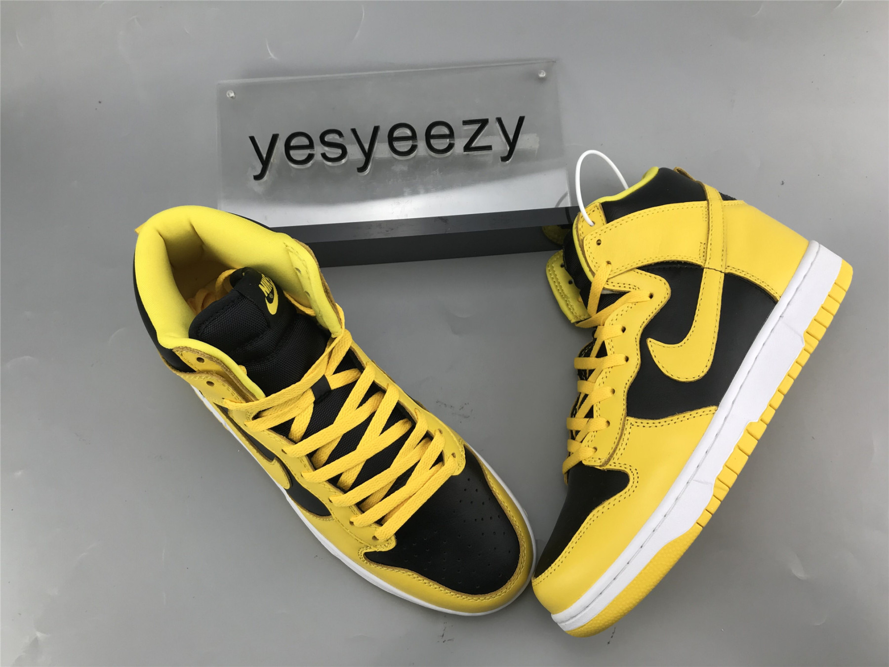 UA NIKE DUNK HIGH SP