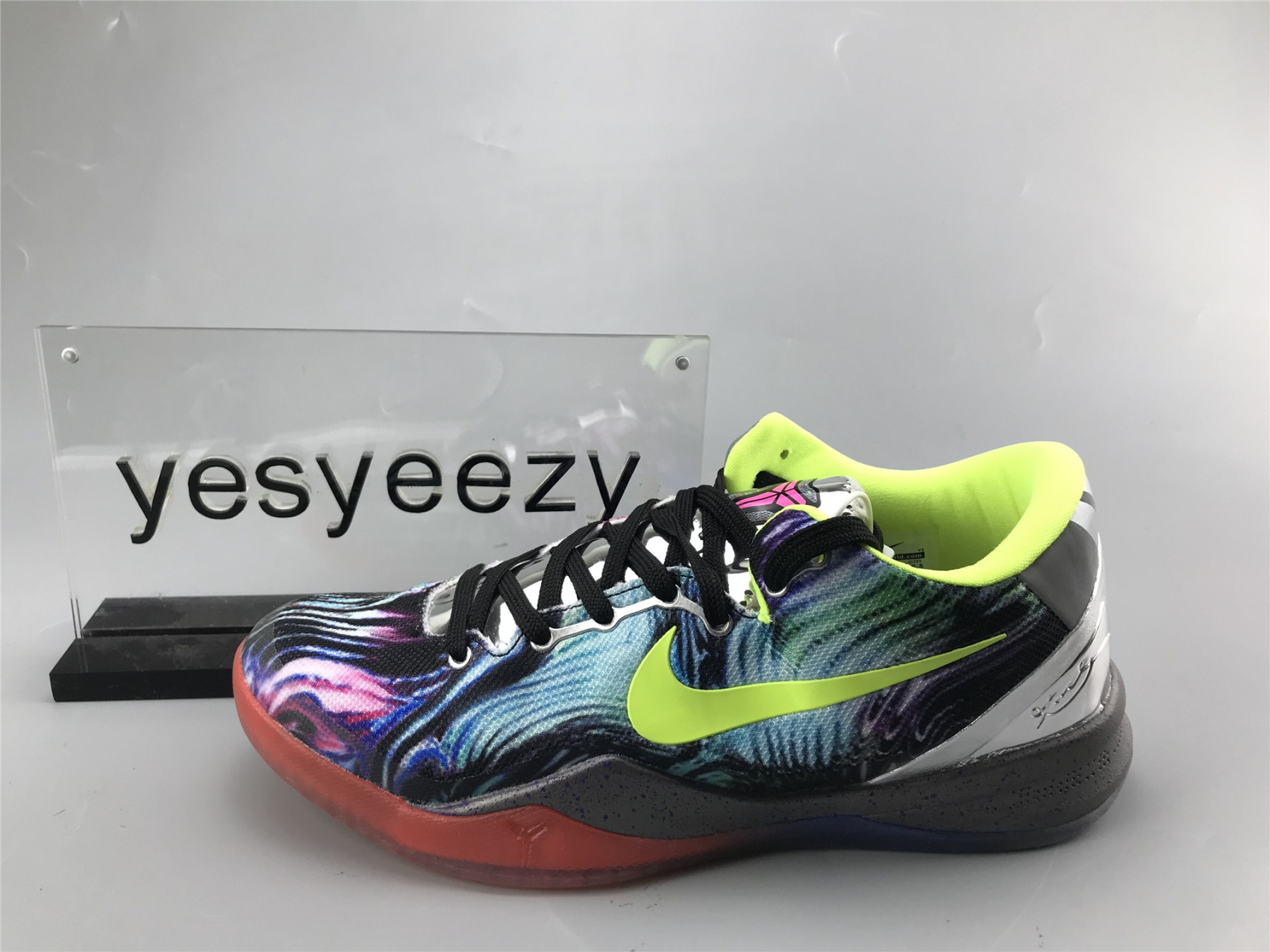 UA NIKE KOBE 8 SYSTEM