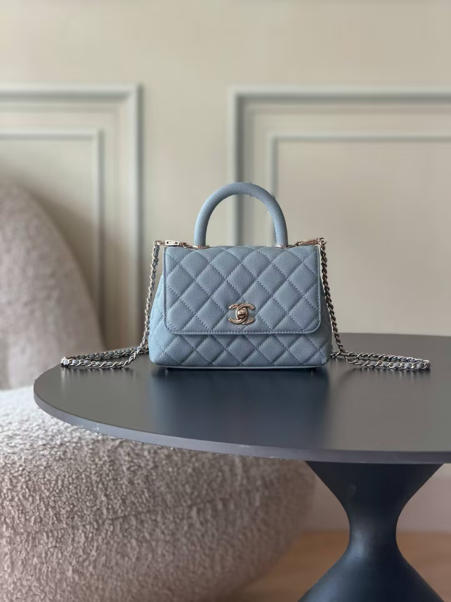 CHANEL mini coco handle 13x19x9cm