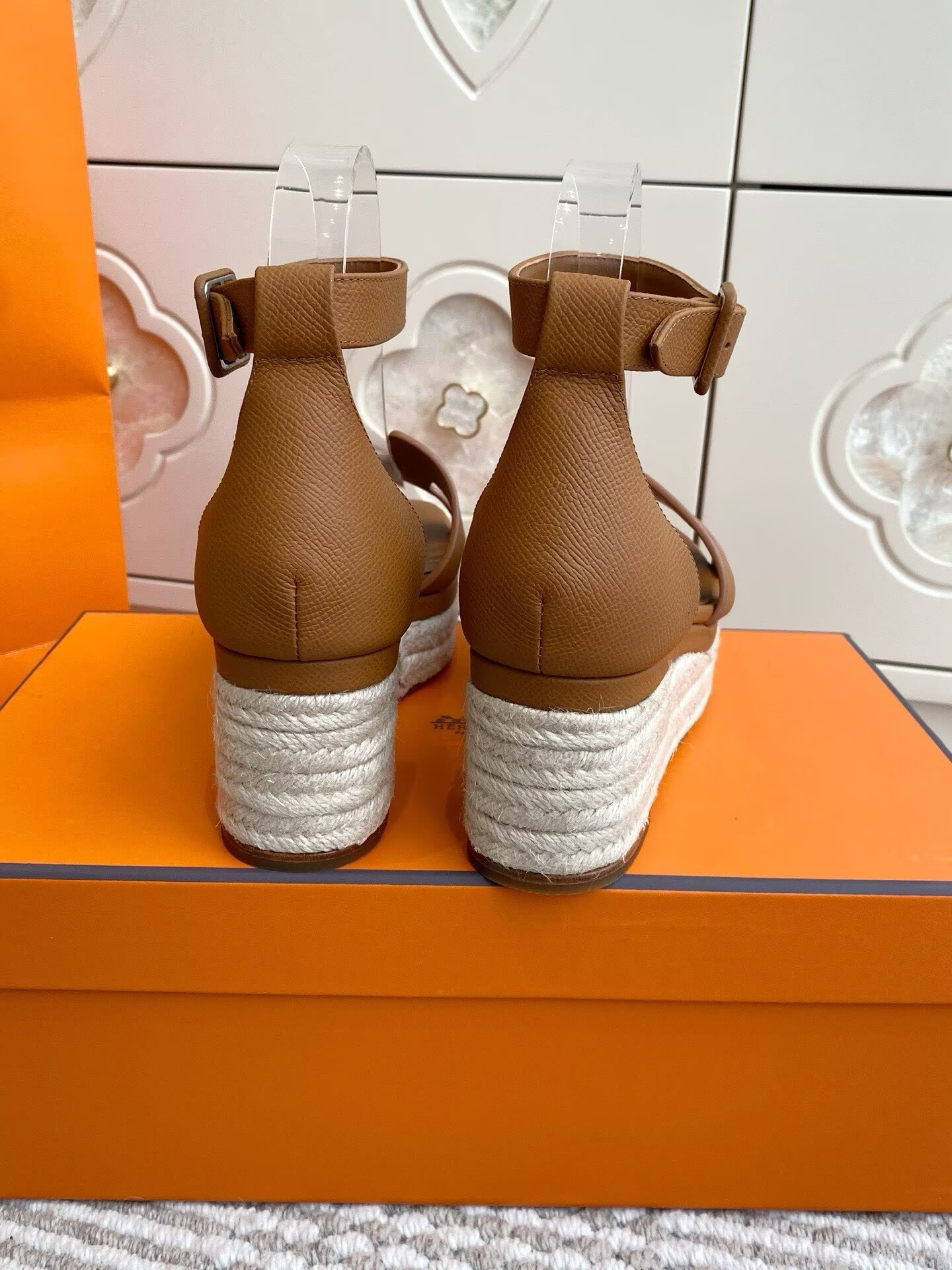 ua H**me5 elda spanish woven shoes