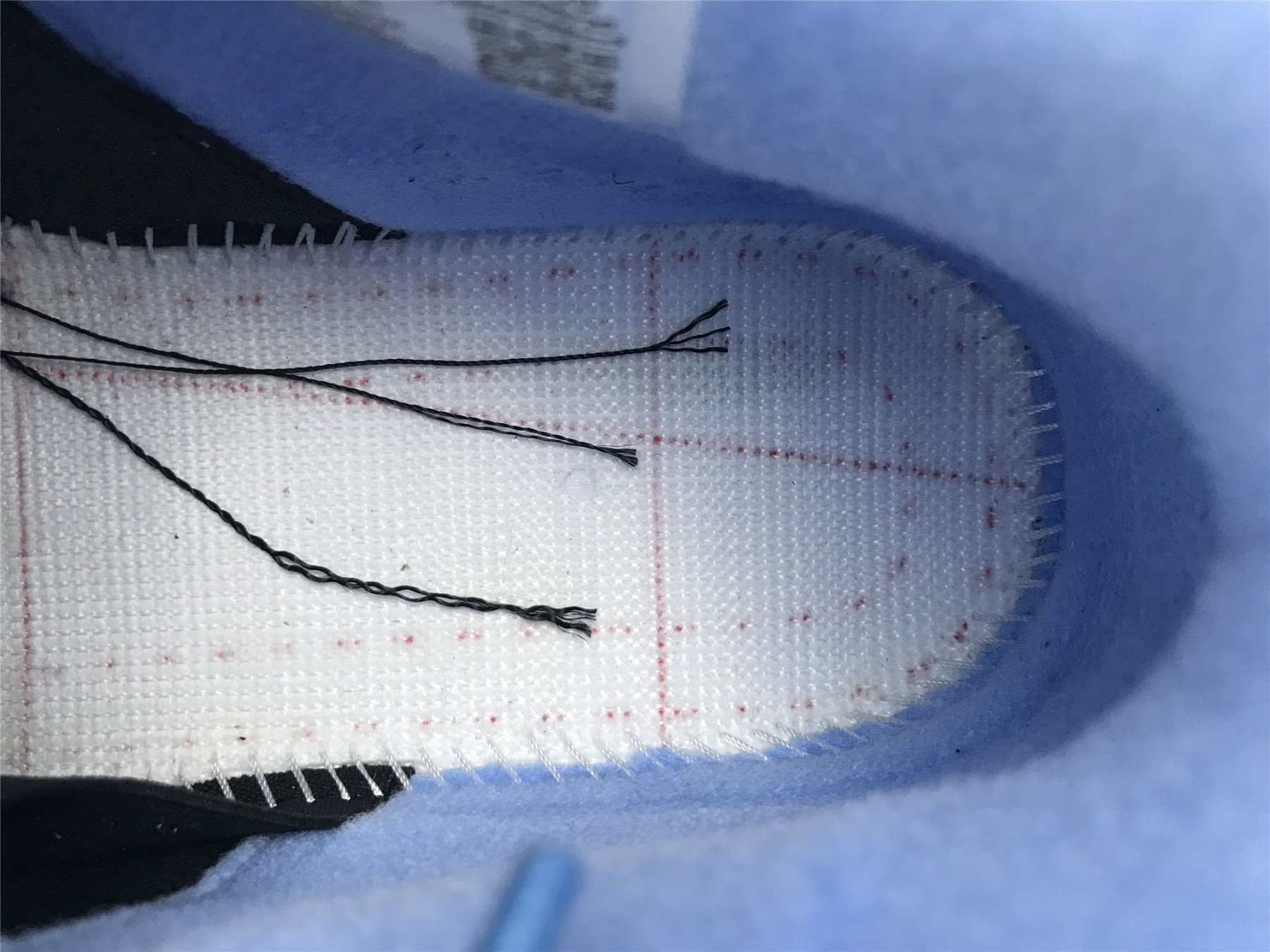 UA AIR JORDAN 4 RETRO