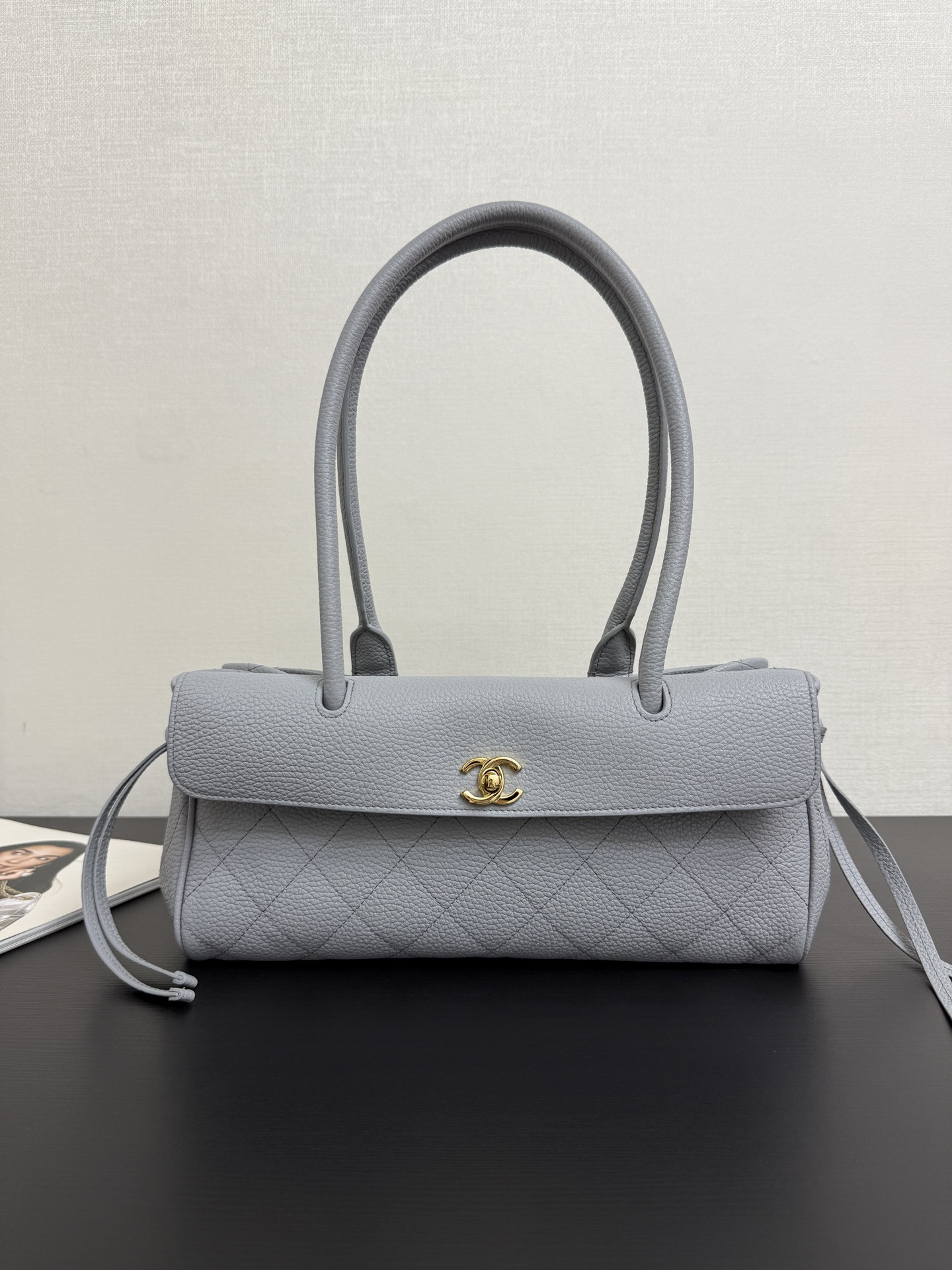 Chanel Small Tote AS6288 15x31x12cm