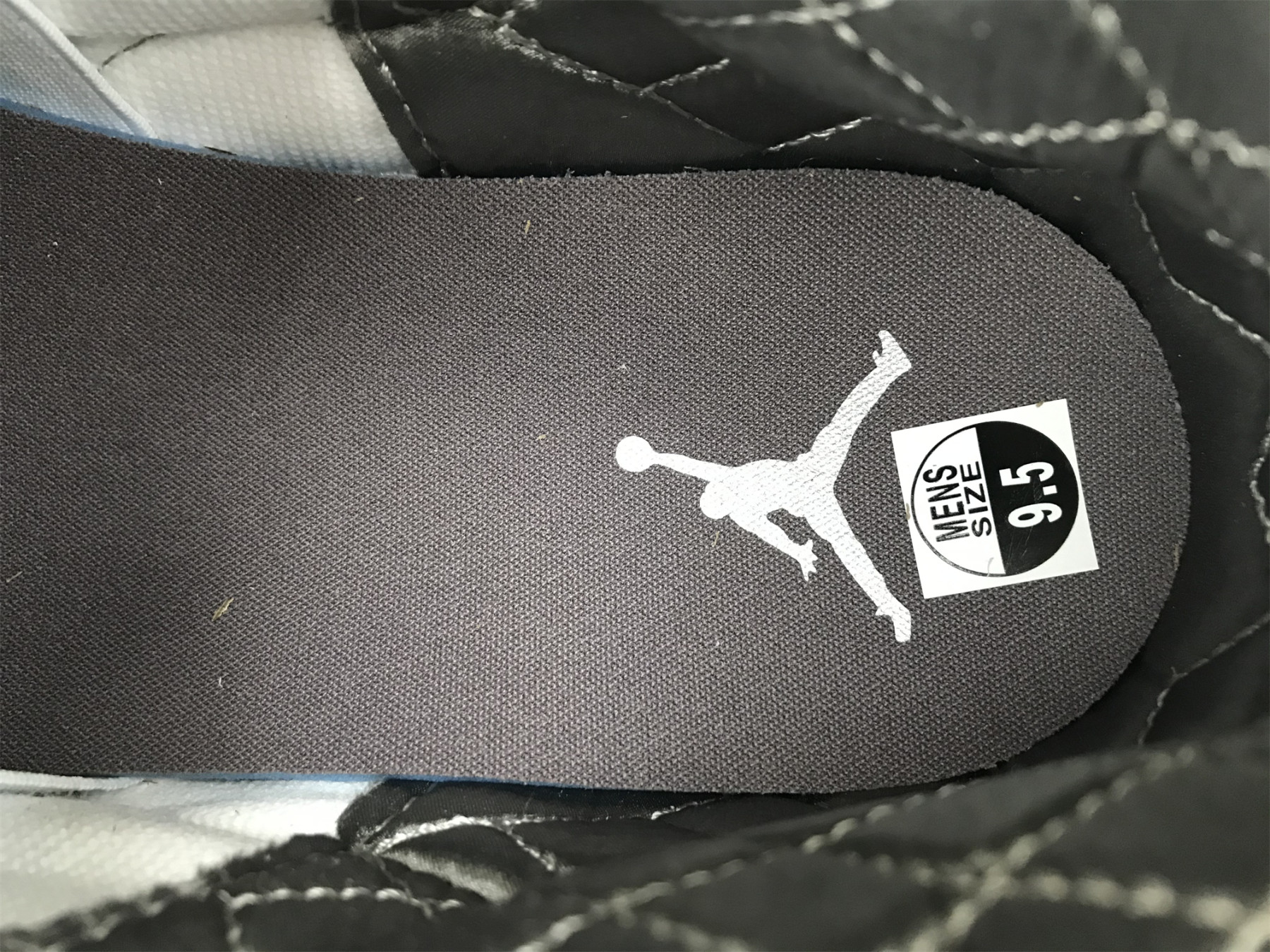 UA A MA MANIÉRE X WMNS AIR JORDAN 3 RETRO SP