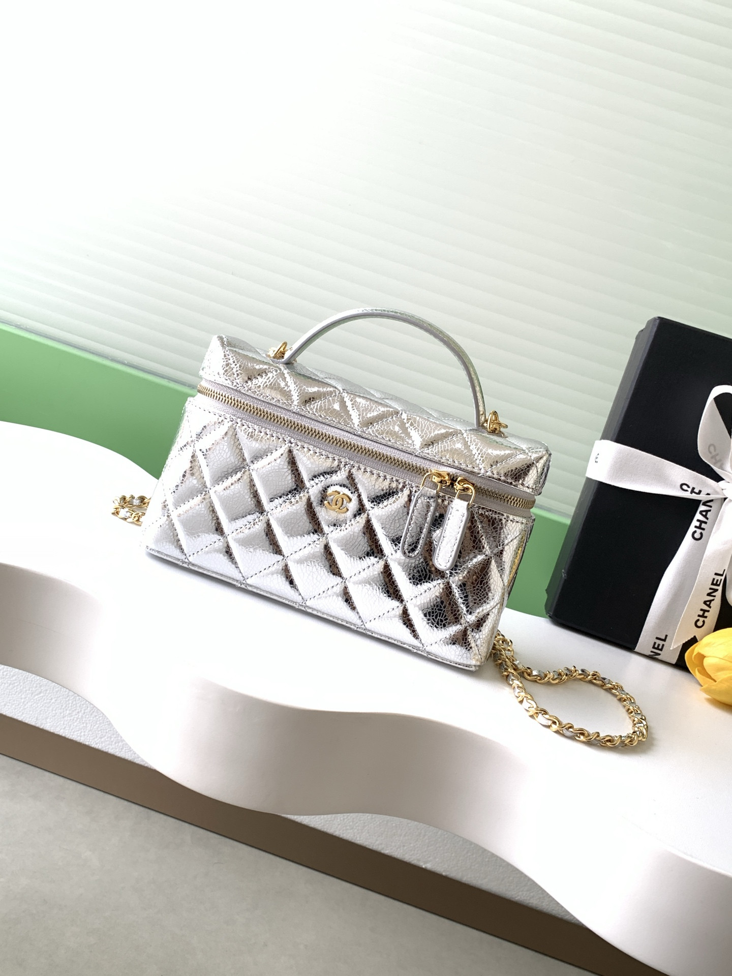 Ch**el Vanity with Chain 17x19x5cm