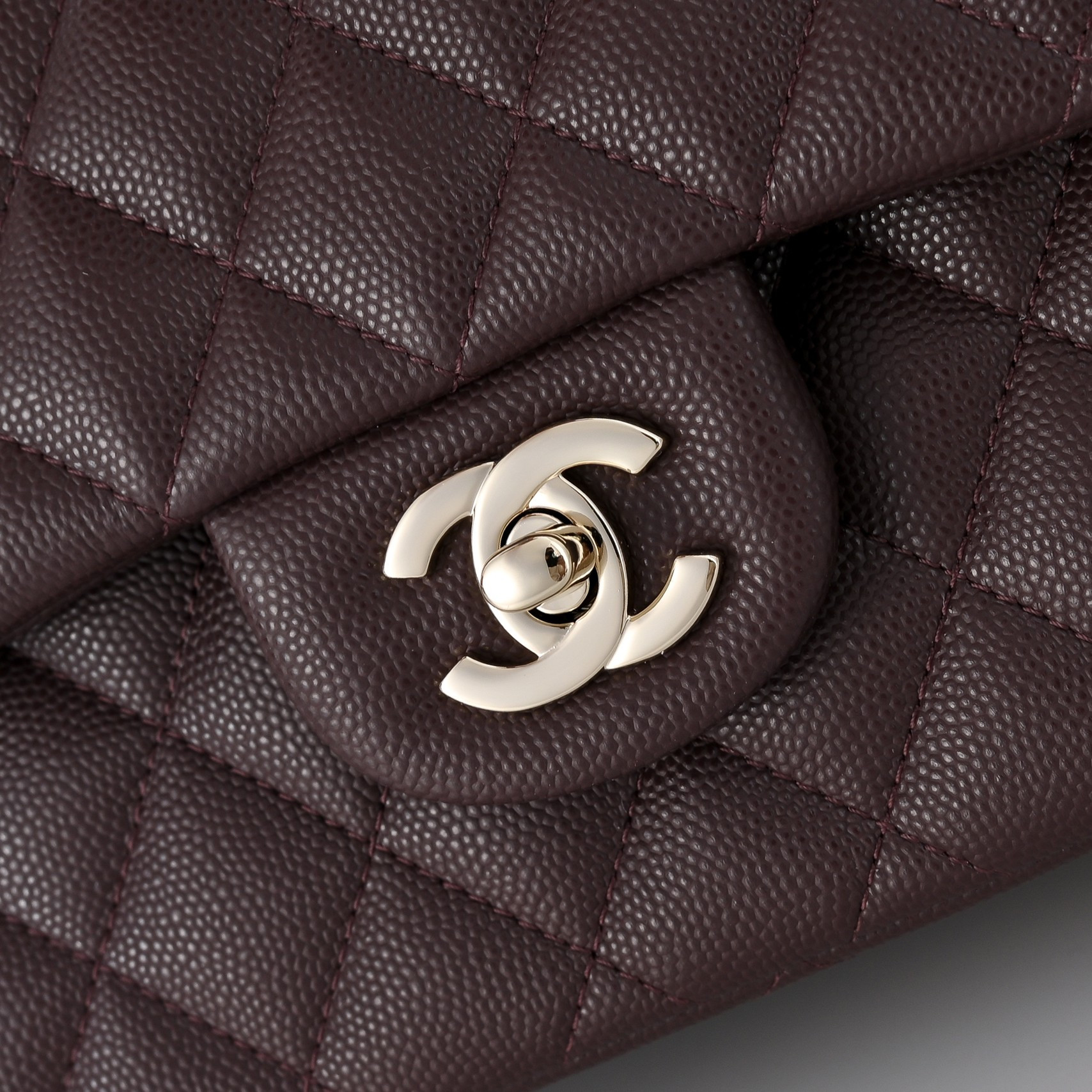 Chanel Classic Flap Bag Coffee Brown Light Gold Hardware A01113 23x14.5x6cm