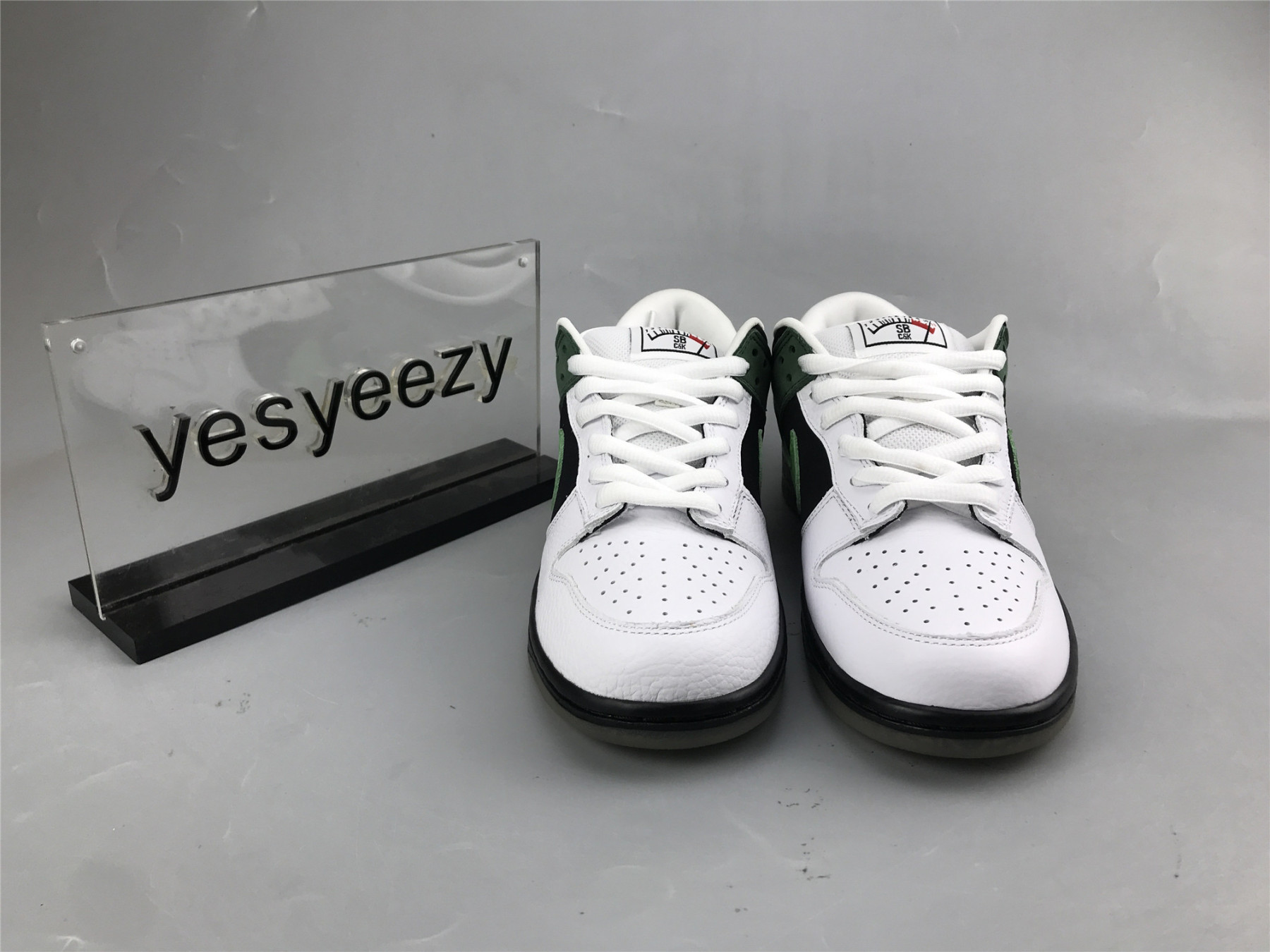 ua nike dunk low preM1vm sb