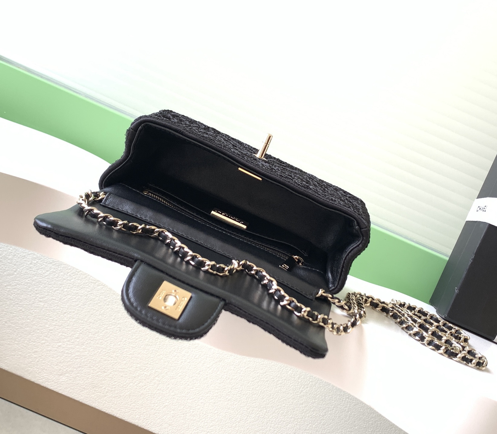 Chanel Flap Bag AS4561 14x21x8cm