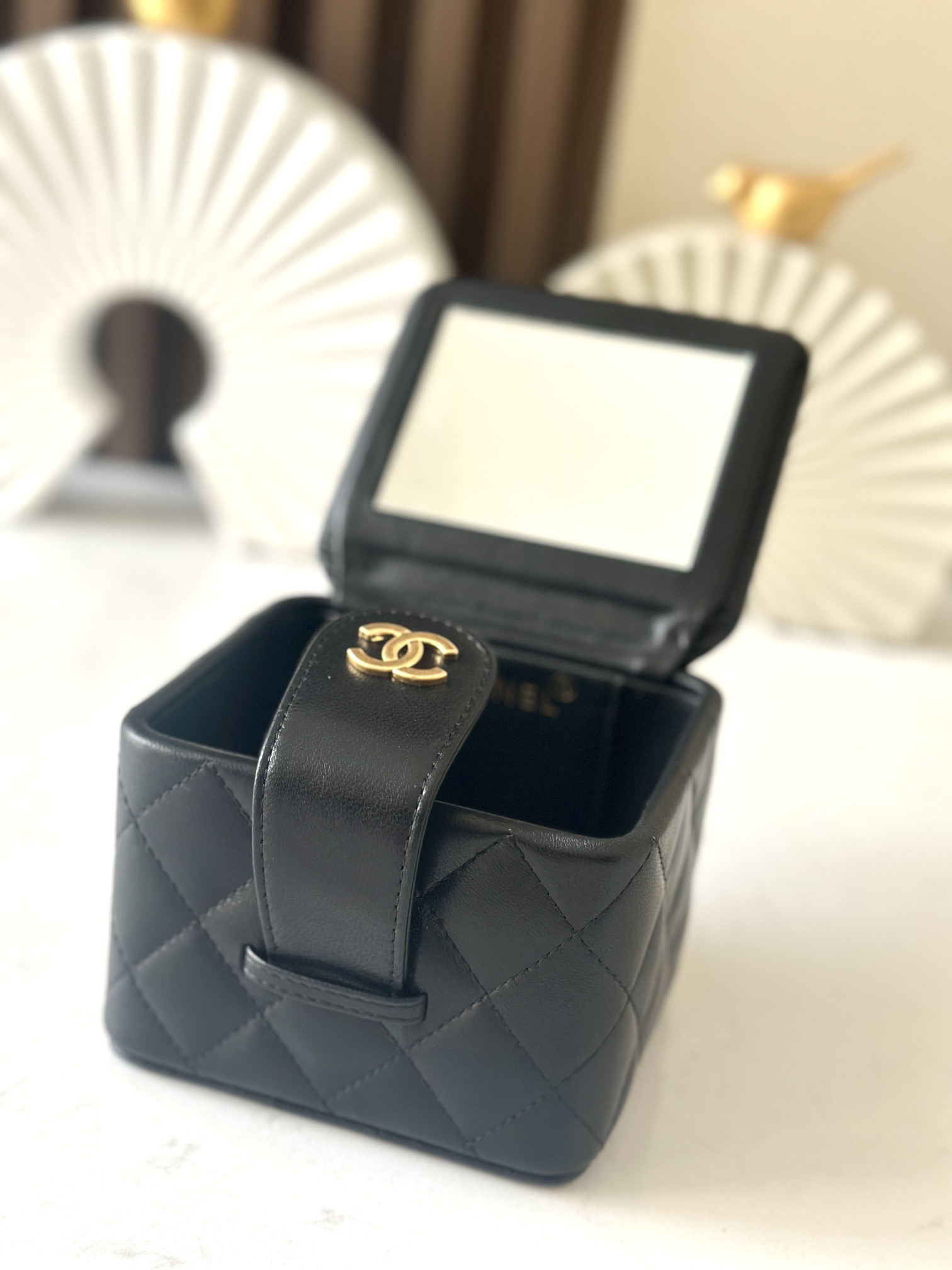 Chanel Vintage Cosmetic Bag 11x9.5x8.5cm