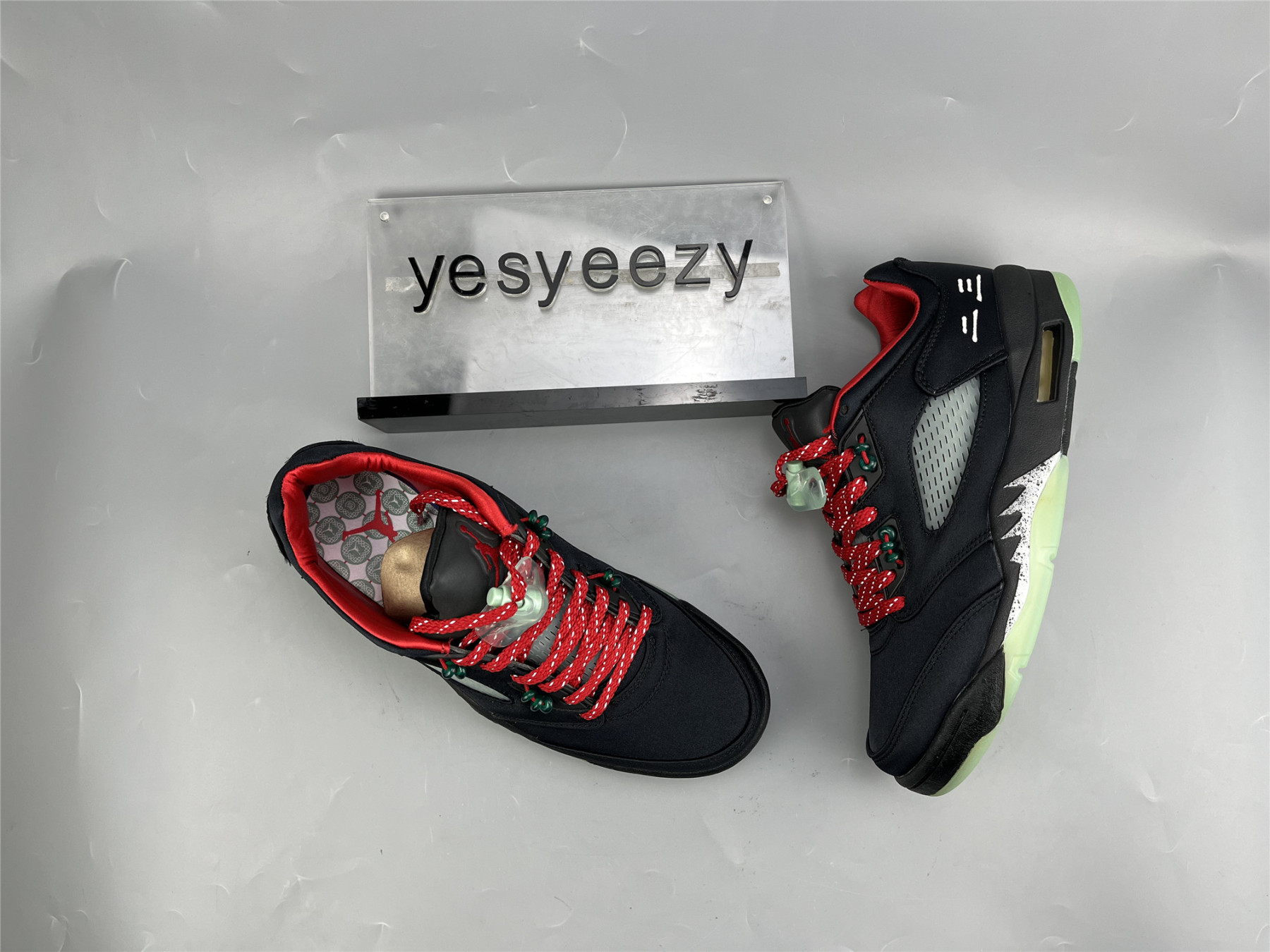 UA CLOT X AIR JORDAN 5 RETRO LOW
