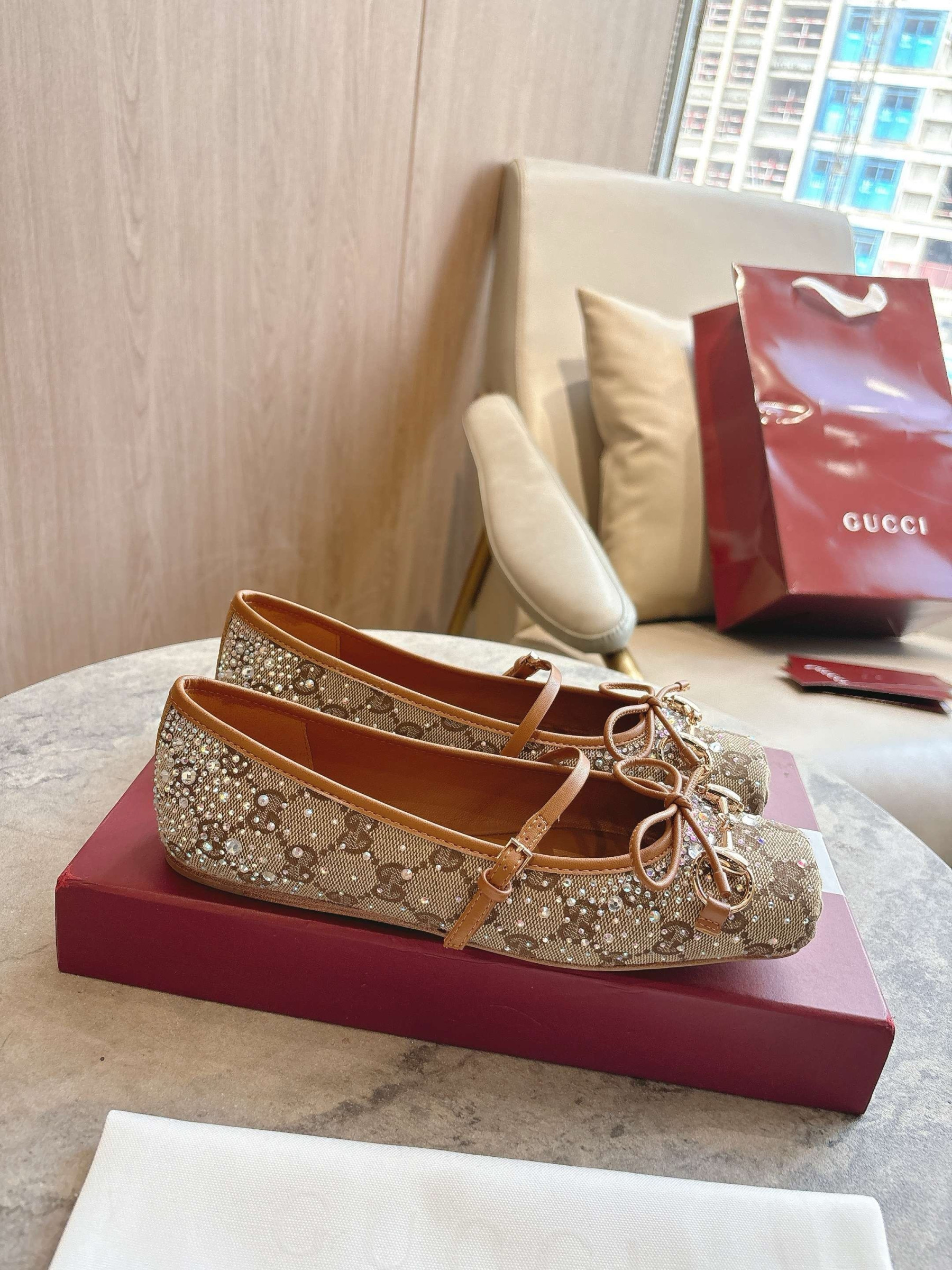 UA Gvc*1 Horsebit GG canbas Ballet Flats
