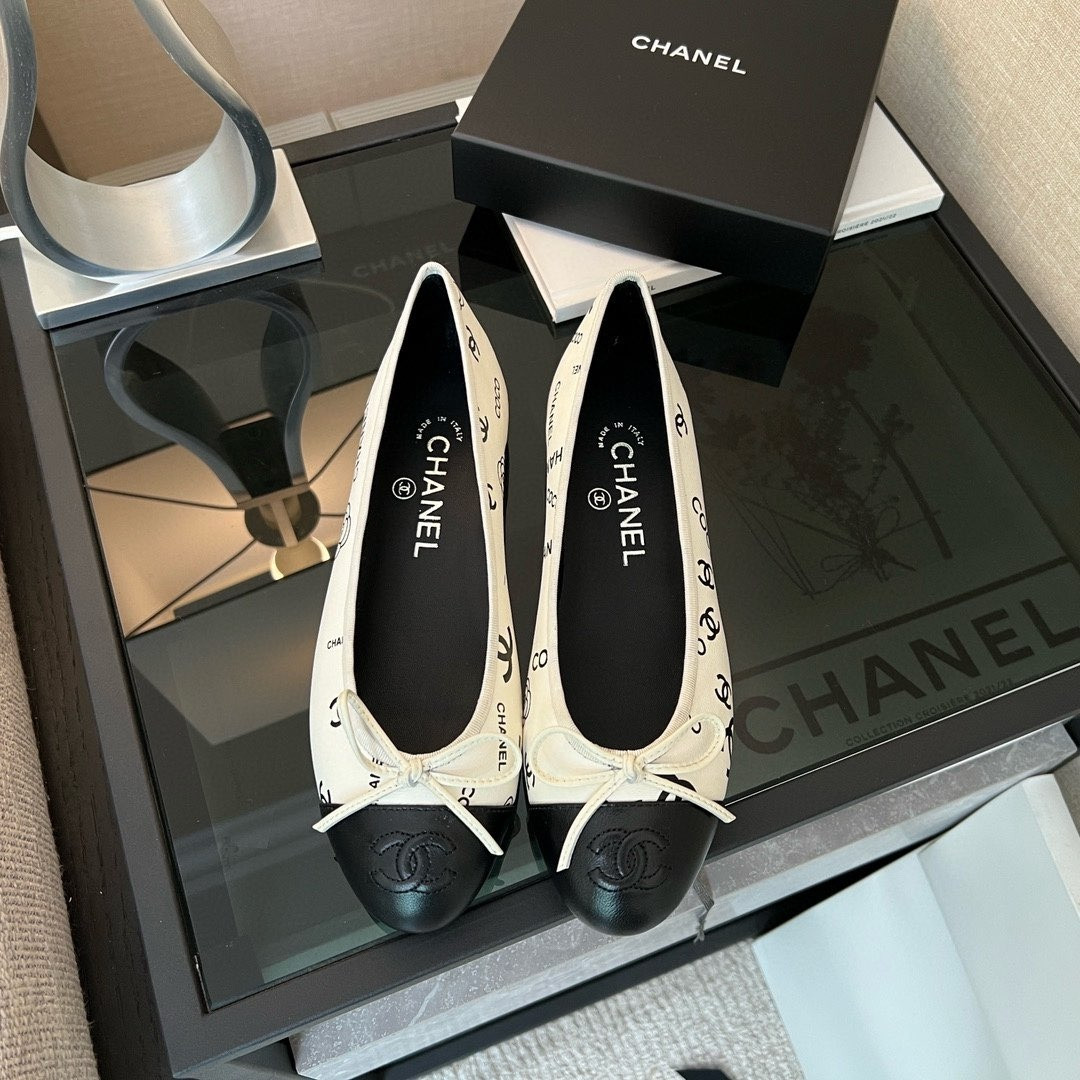 UA Ch**el Ballet flats