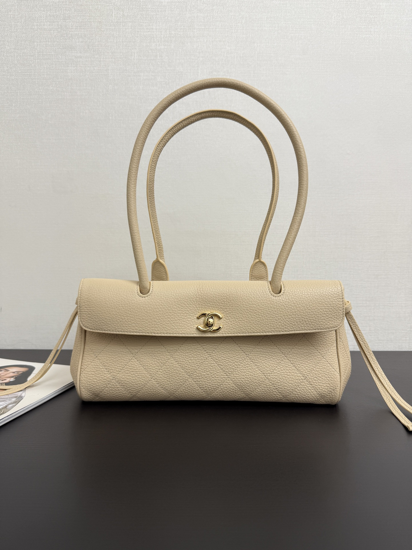 Chanel Small Tote AS6288 15x31x12cm