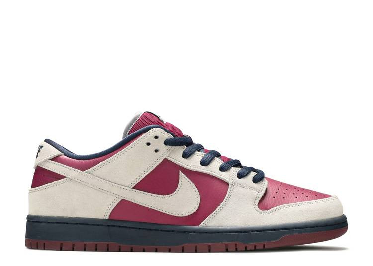 UA NIKE DUNK LOW SB 'TRUE BERRY'