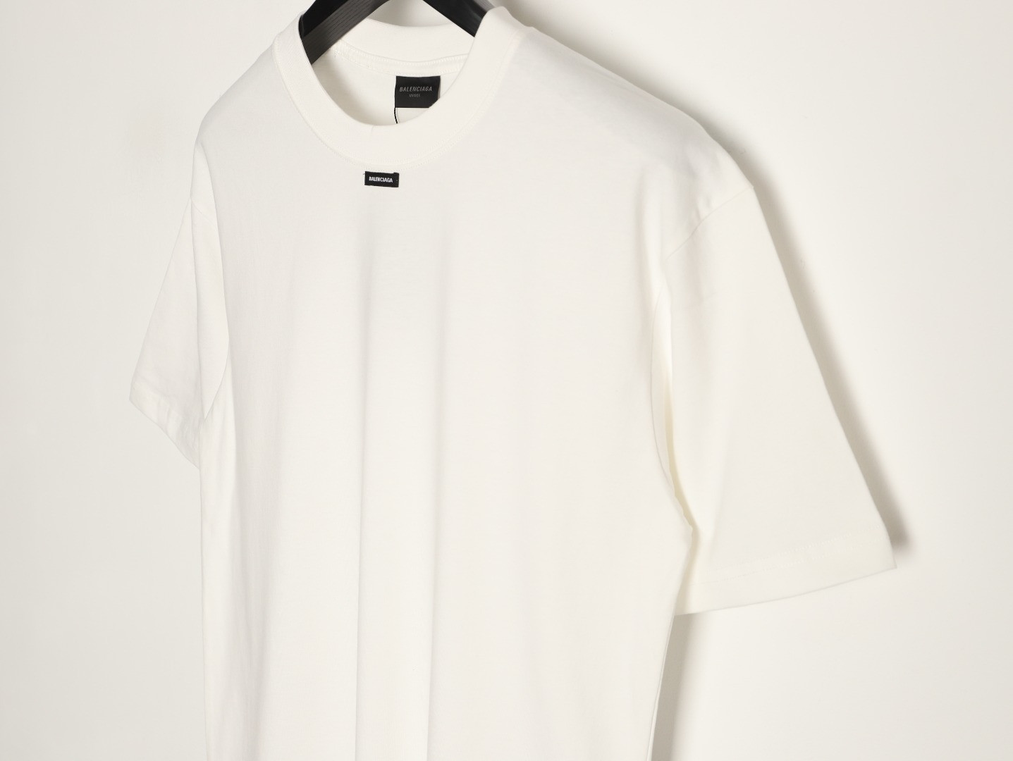 Ba1en*iaga short-sleeved t-shirt