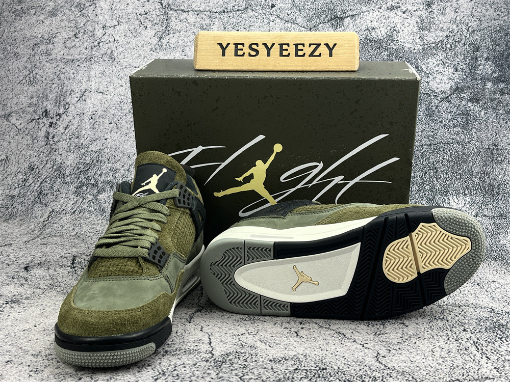 UA AIR JORDAN 4 RETRO SE