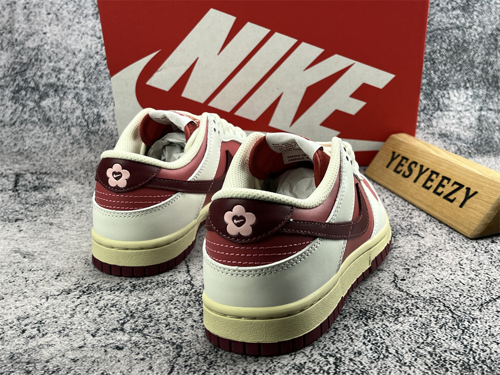 UA WMNS DUNK LOW 