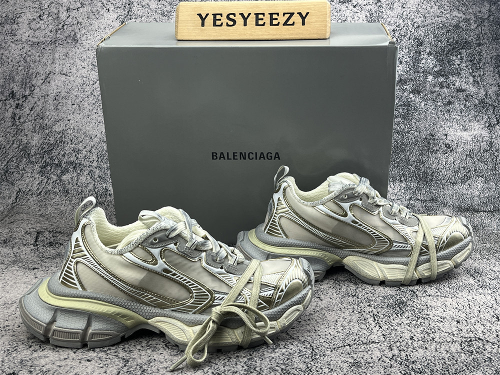 UA Balenciga 3XL Sneaker