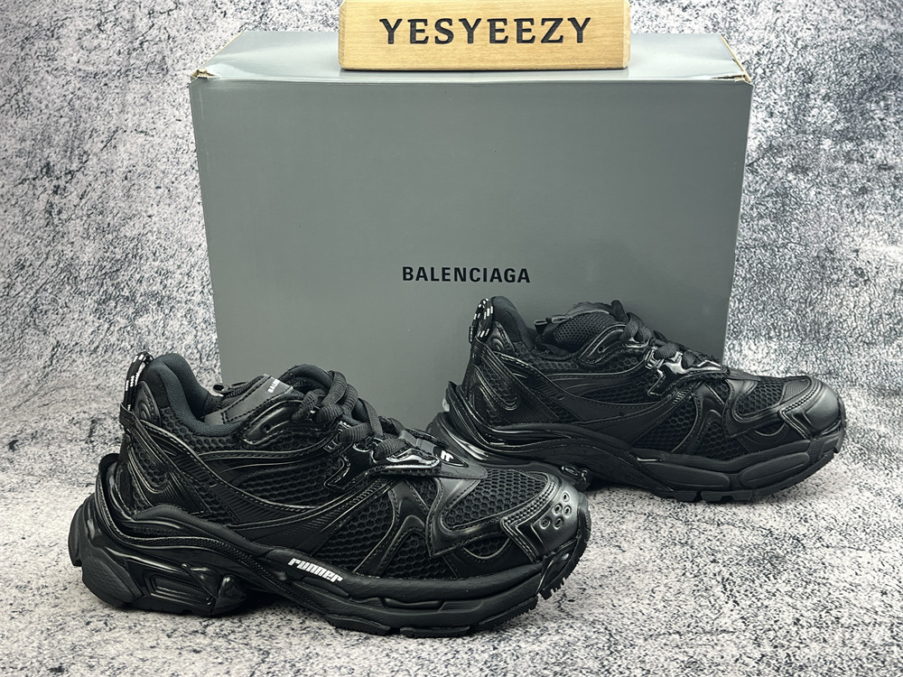 UA Balenciaga Runner Sneaker