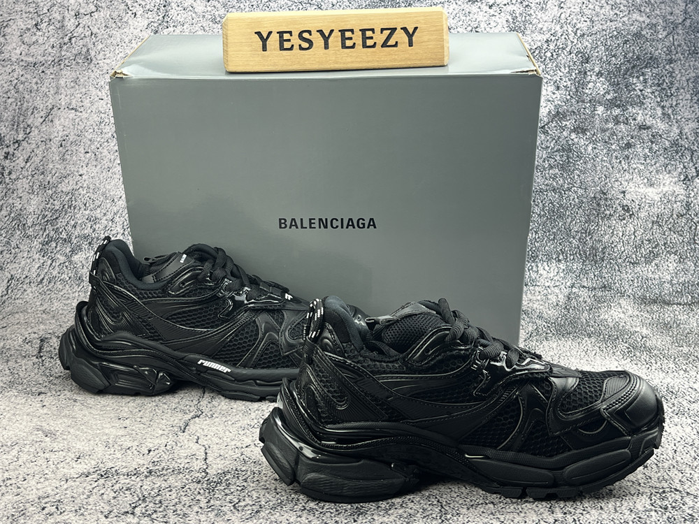 UA Balenciaga Runner Sneaker