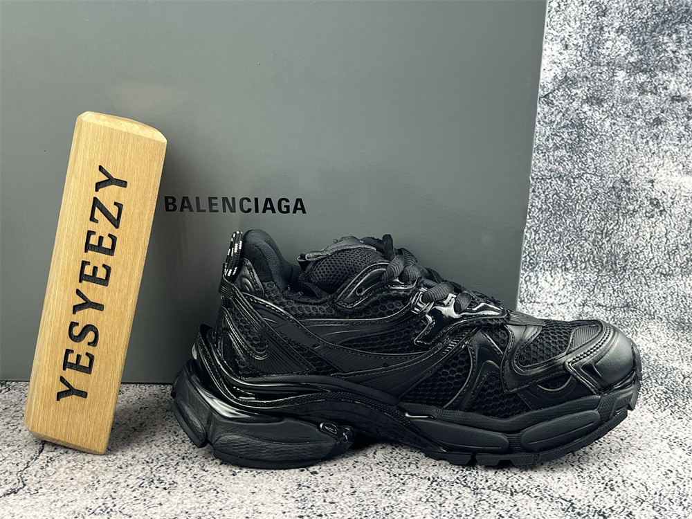 UA Balenciaga Runner Sneaker
