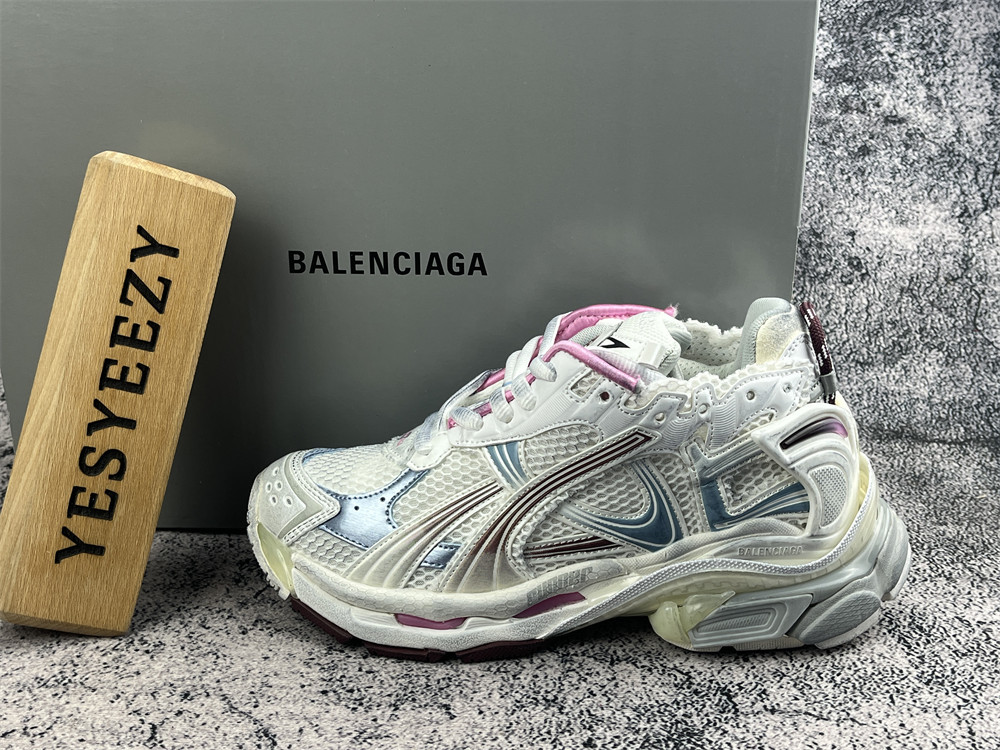 UA Balenciaga Runner Sneaker